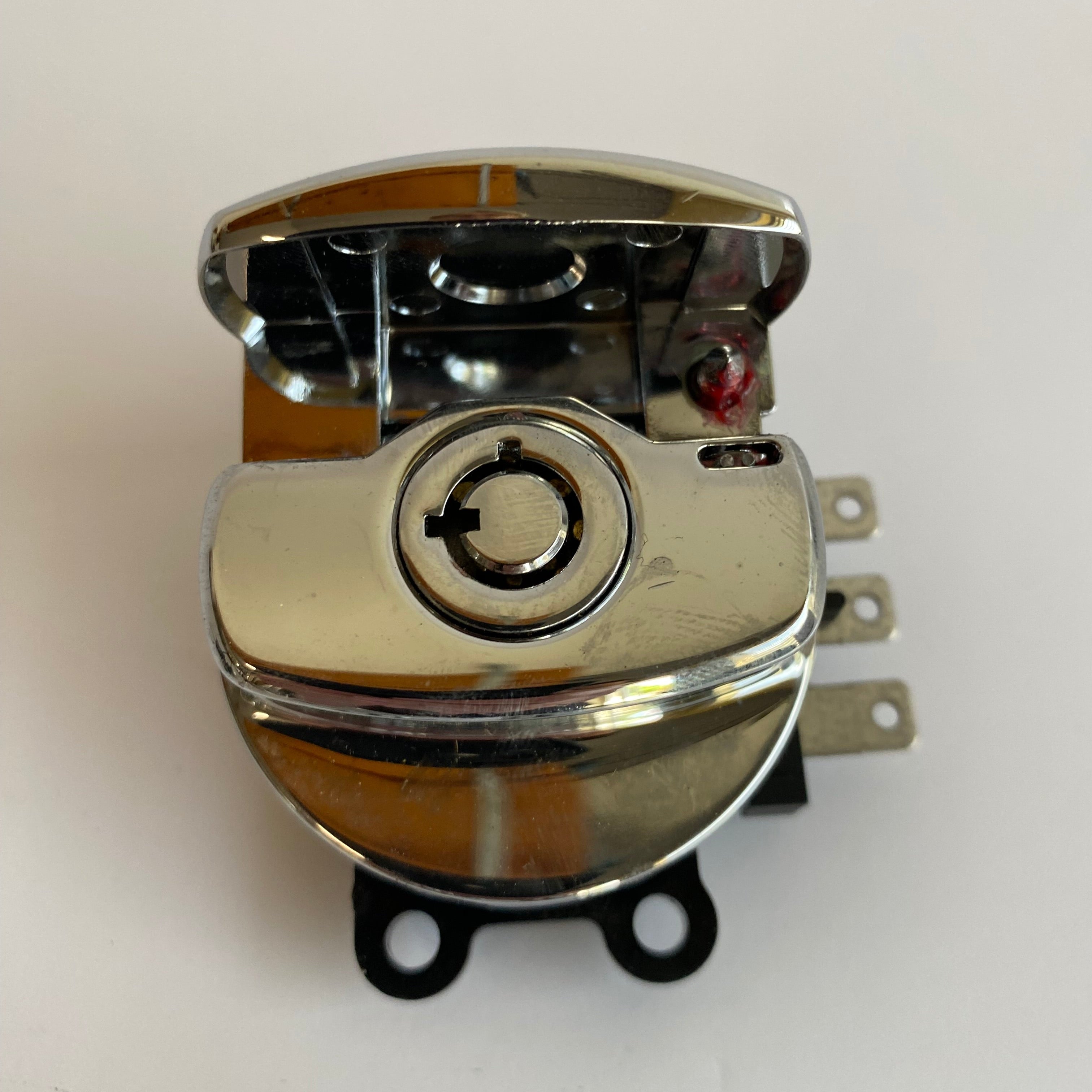 Contacteur à clé avec serrures sacoches + 4 clés Harley Davidson REF OEM 71313-96A