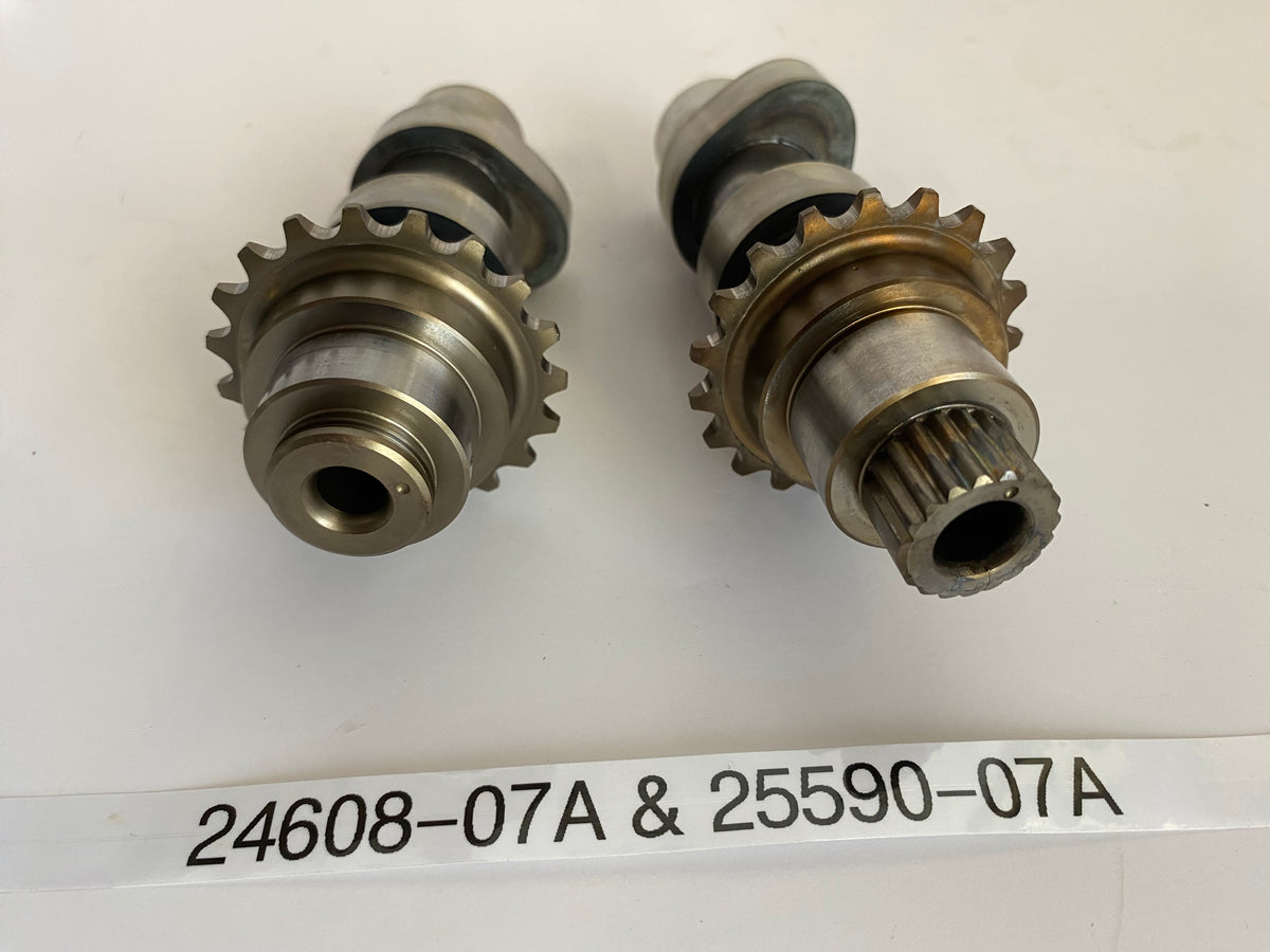 Jeu d'arbres à cames Twin Cam 96ci Harley Davidson REF OEM 24608-07A & 25590-07A