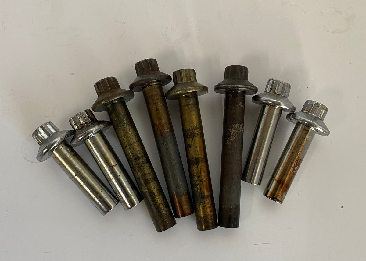 Ensemble 8 écrous de culasses Harley Davidson REF OEM 16478-85A & 16480-92A