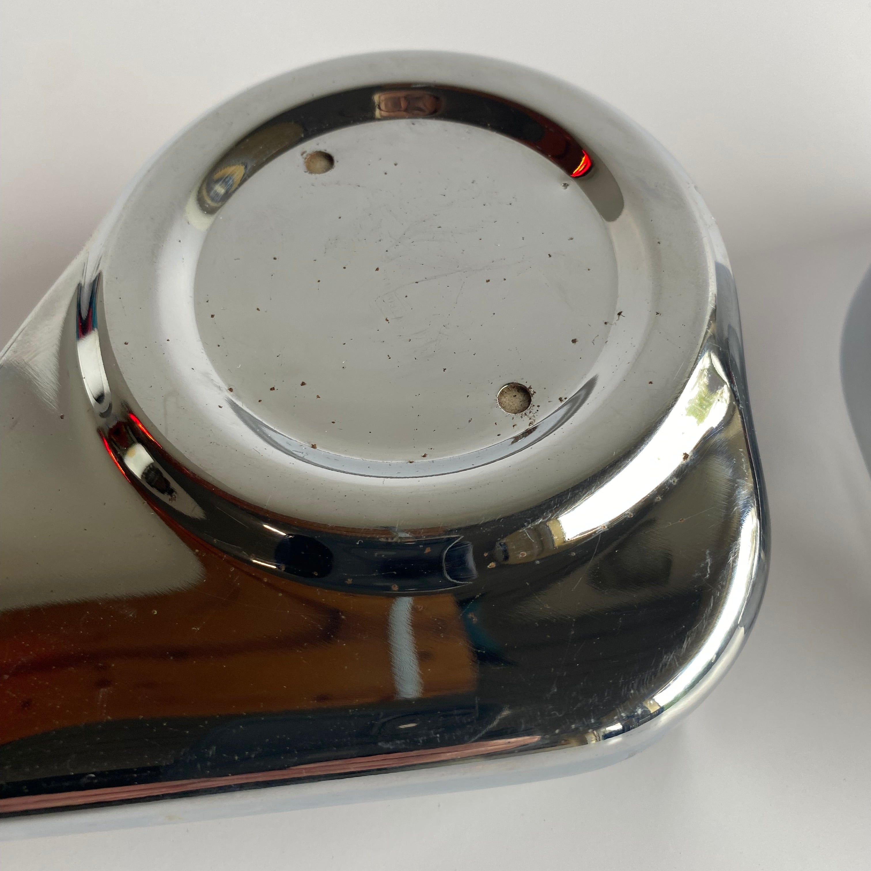 Jeu de caches étriers de frein avant chromé Touring Harley Davidson REF OEM 42230-00