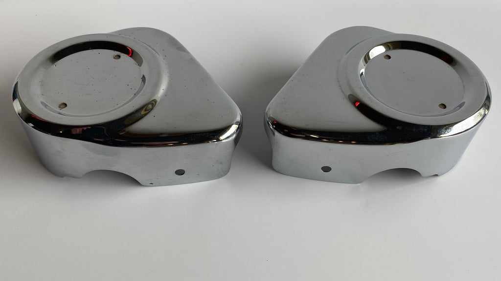 Jeu de caches étriers de frein avant chromé Touring Harley Davidson REF OEM 42230-00