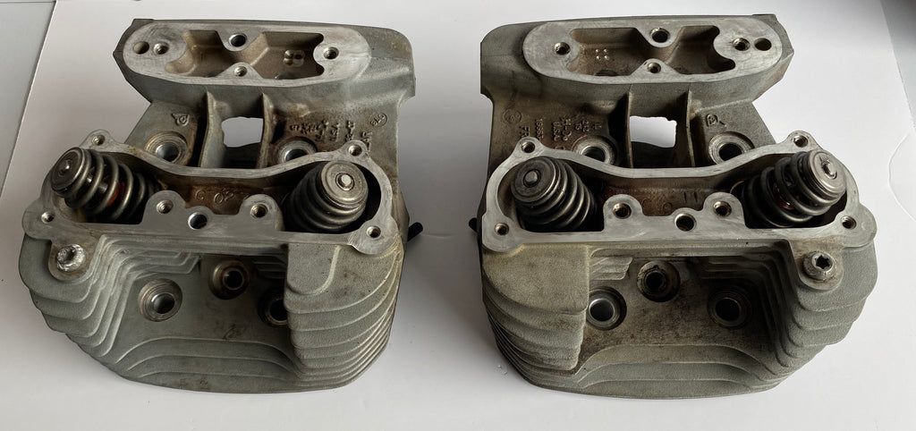 Cylinder Head Set 883 Sportster Harley Davidson REF OEM 16660-07 &amp; 16661-07
