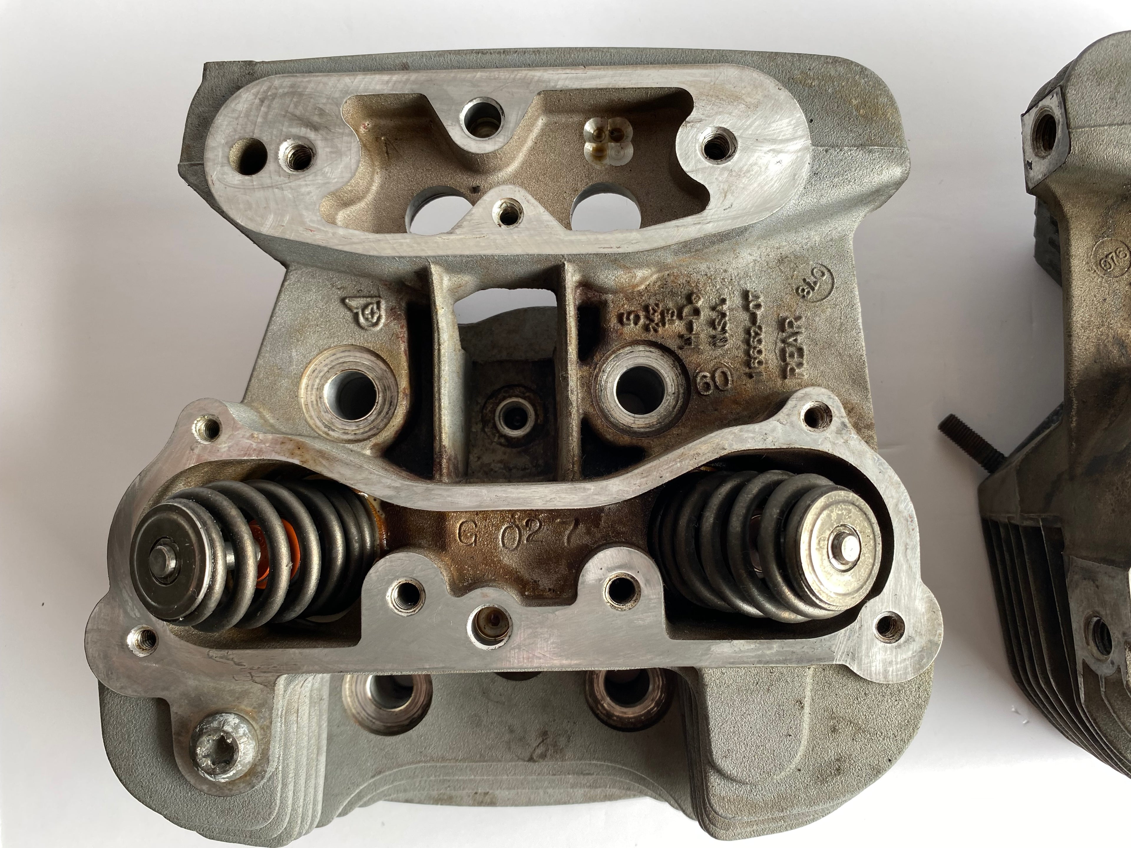 Jeu de culasses 883 Sportster Harley Davidson REF OEM 16660-07 & 16661-07