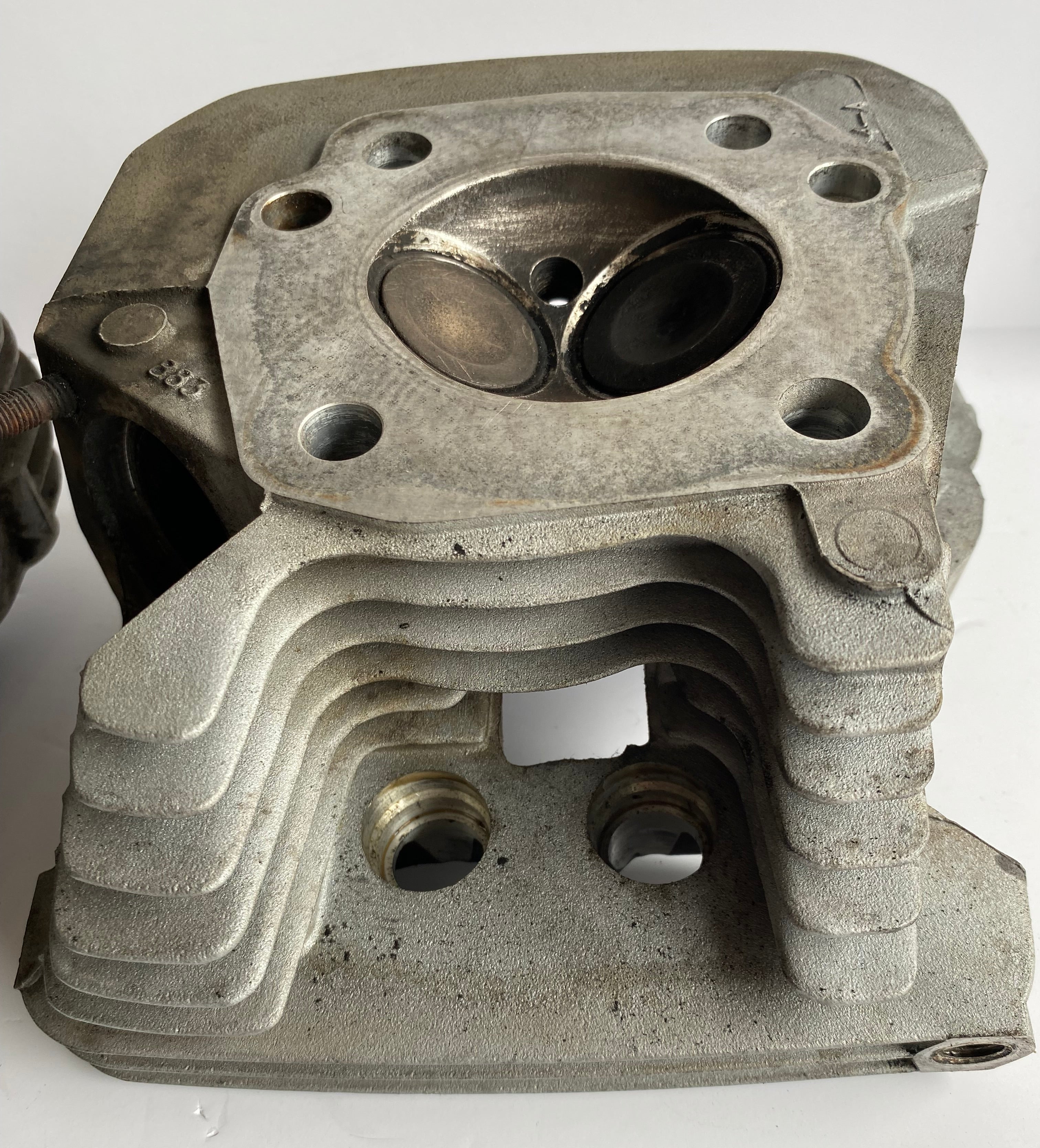 Cylinder Head Set 883 Sportster Harley Davidson REF OEM 16660-07 &amp; 16661-07