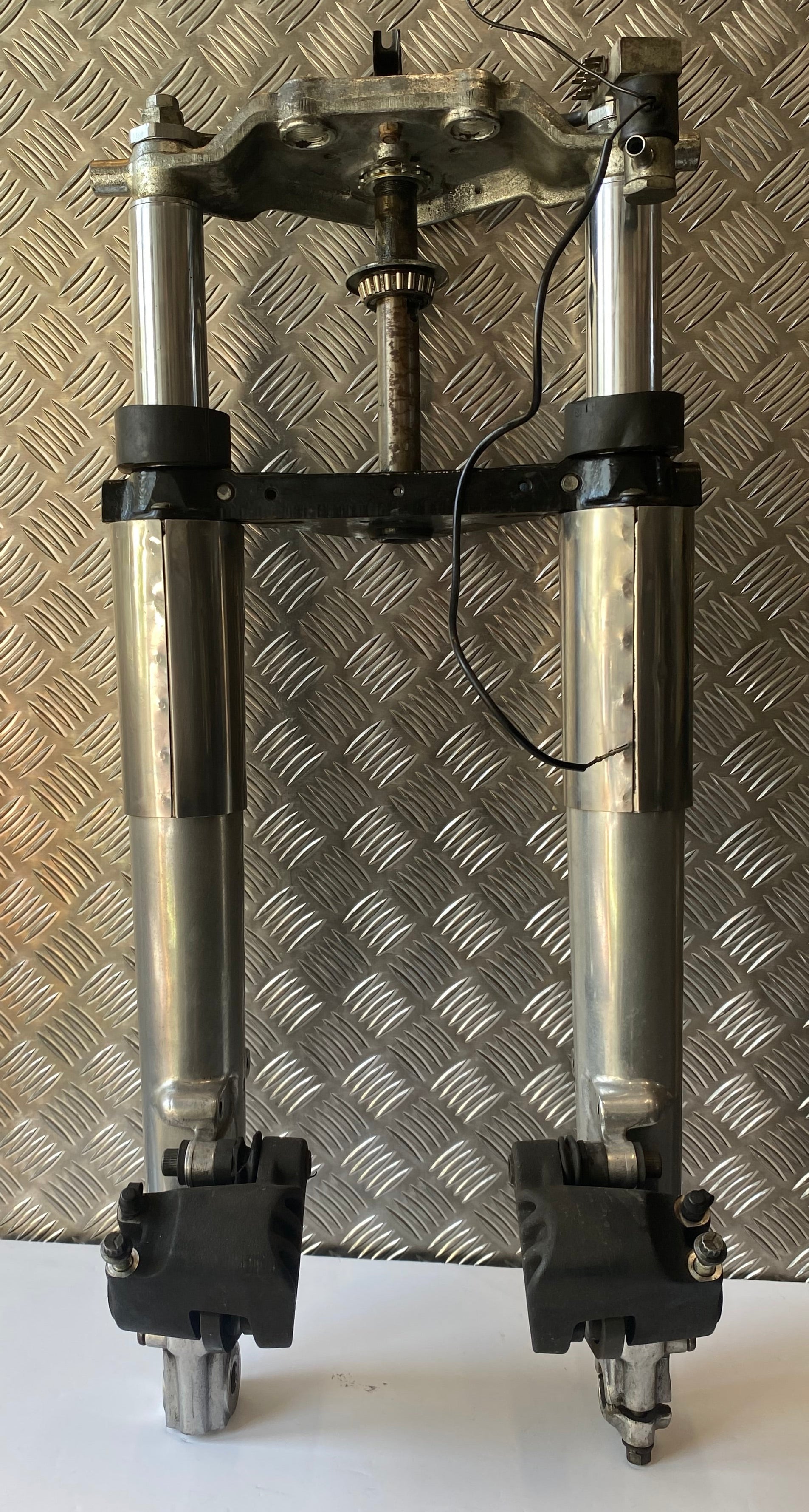 Fourche complète 41 mm Touring Harley Davidson REF OEM 45863-84 & 45864-84