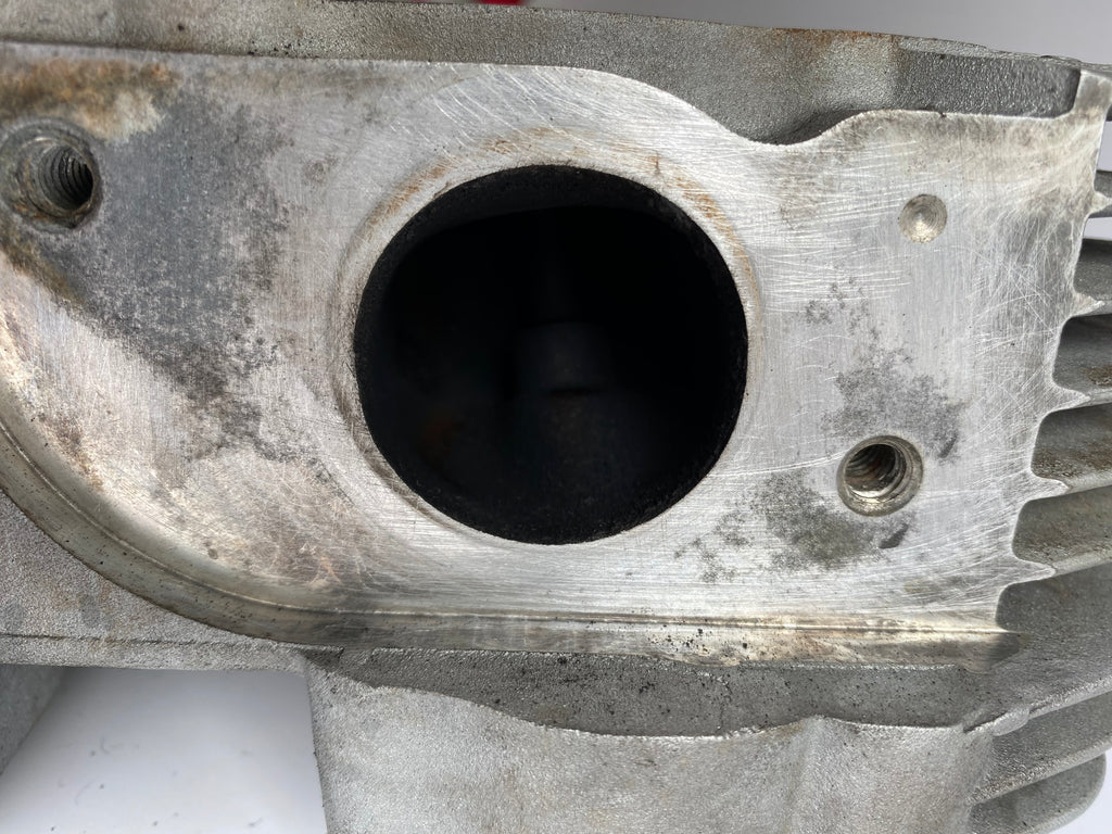 Cylinder Head Set 883 Sportster Harley Davidson REF OEM 16660-07 &amp; 16661-07
