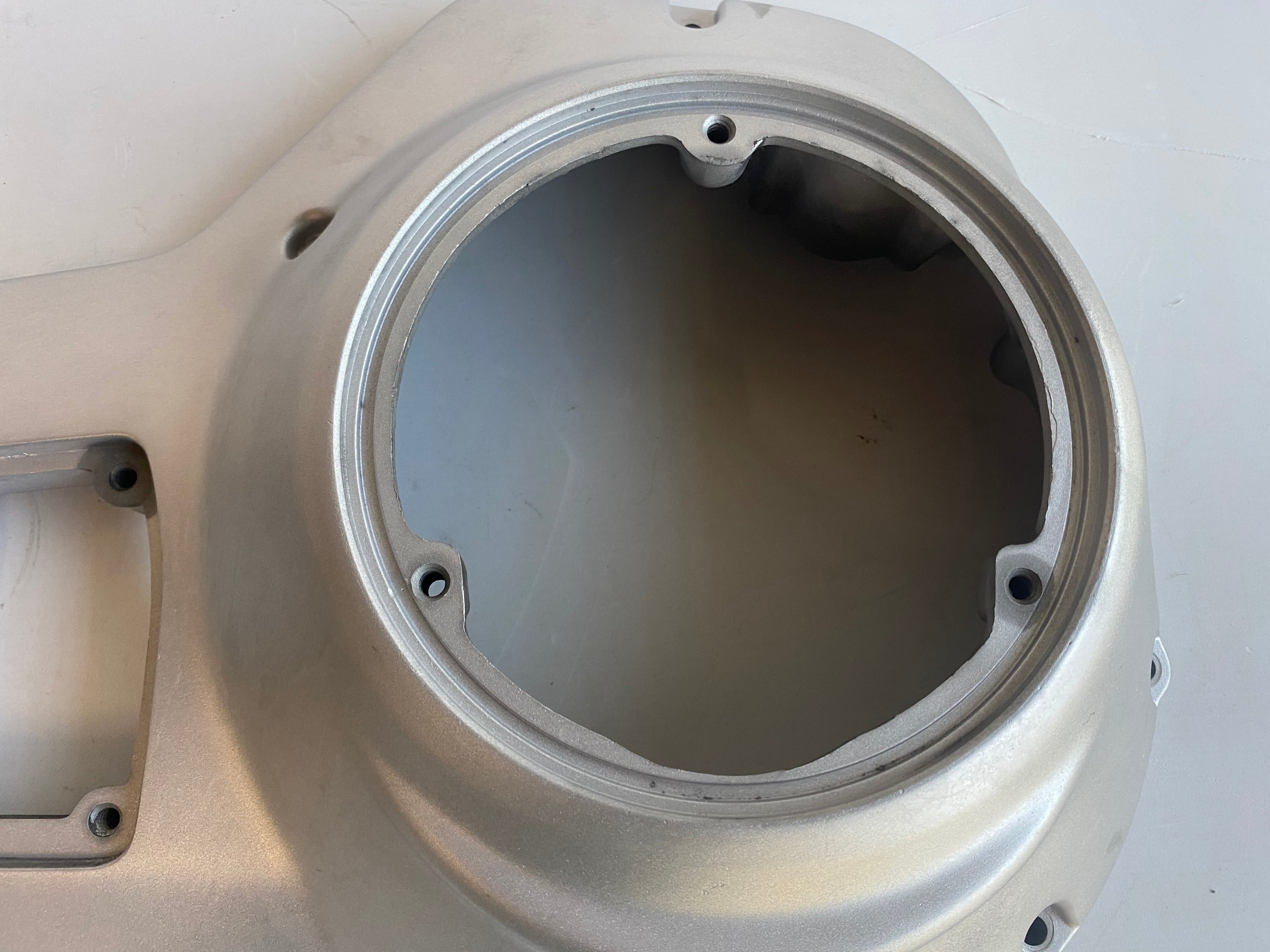 Carter primaire externe Touring Harley Davidson REF OEM 60665-89