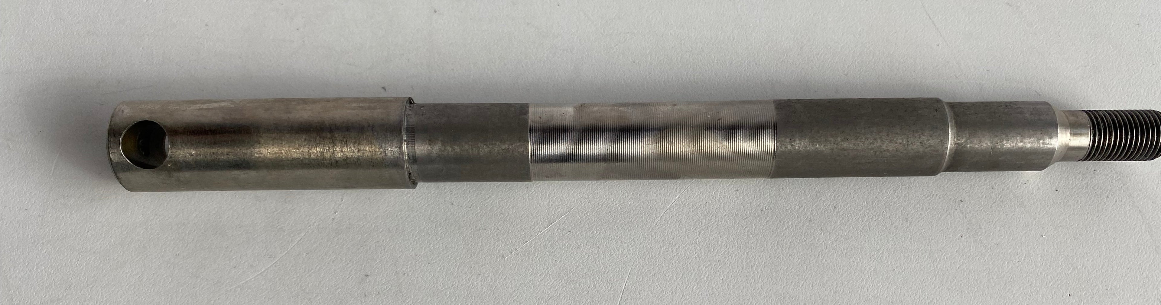 Axe de roue avant 25 cm Harley Davidson REF OEM 43895-87B