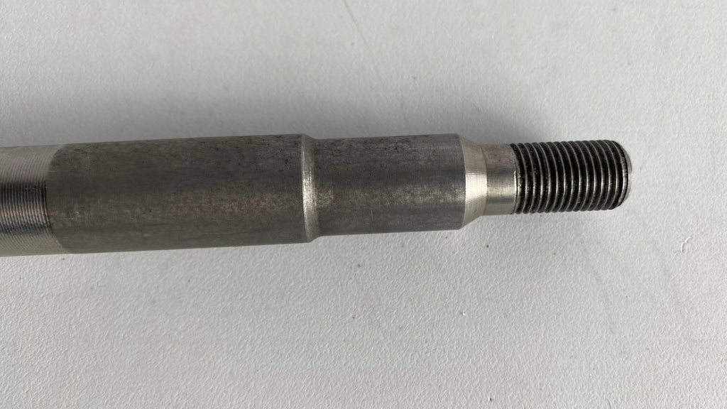 Axe de roue avant 25 cm Harley Davidson REF OEM 43895-87B