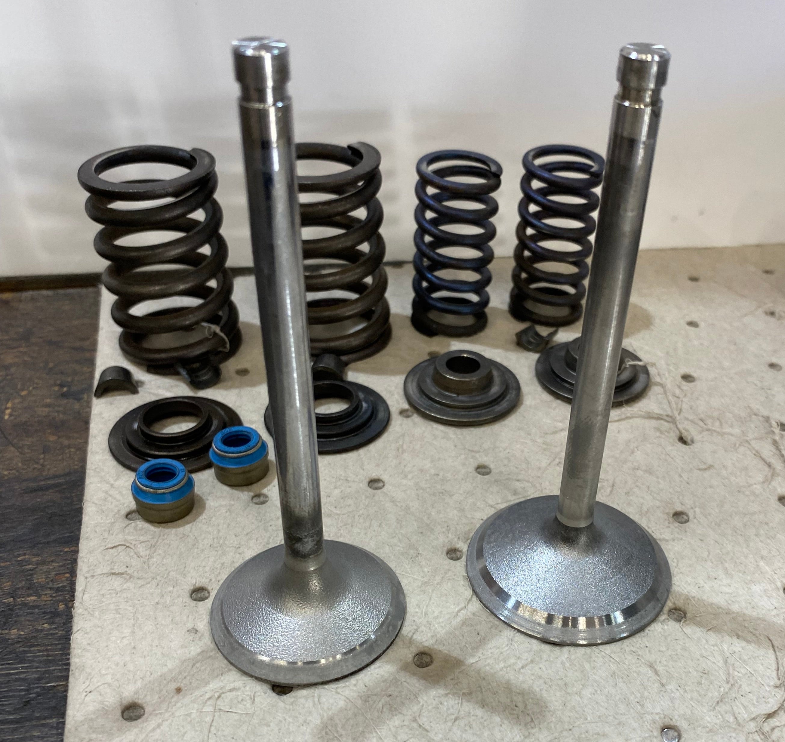 Jeu de culasses EVO 1340 85-91 révisées Harley Davidson REF OEM 16690-85B & 16691-85C