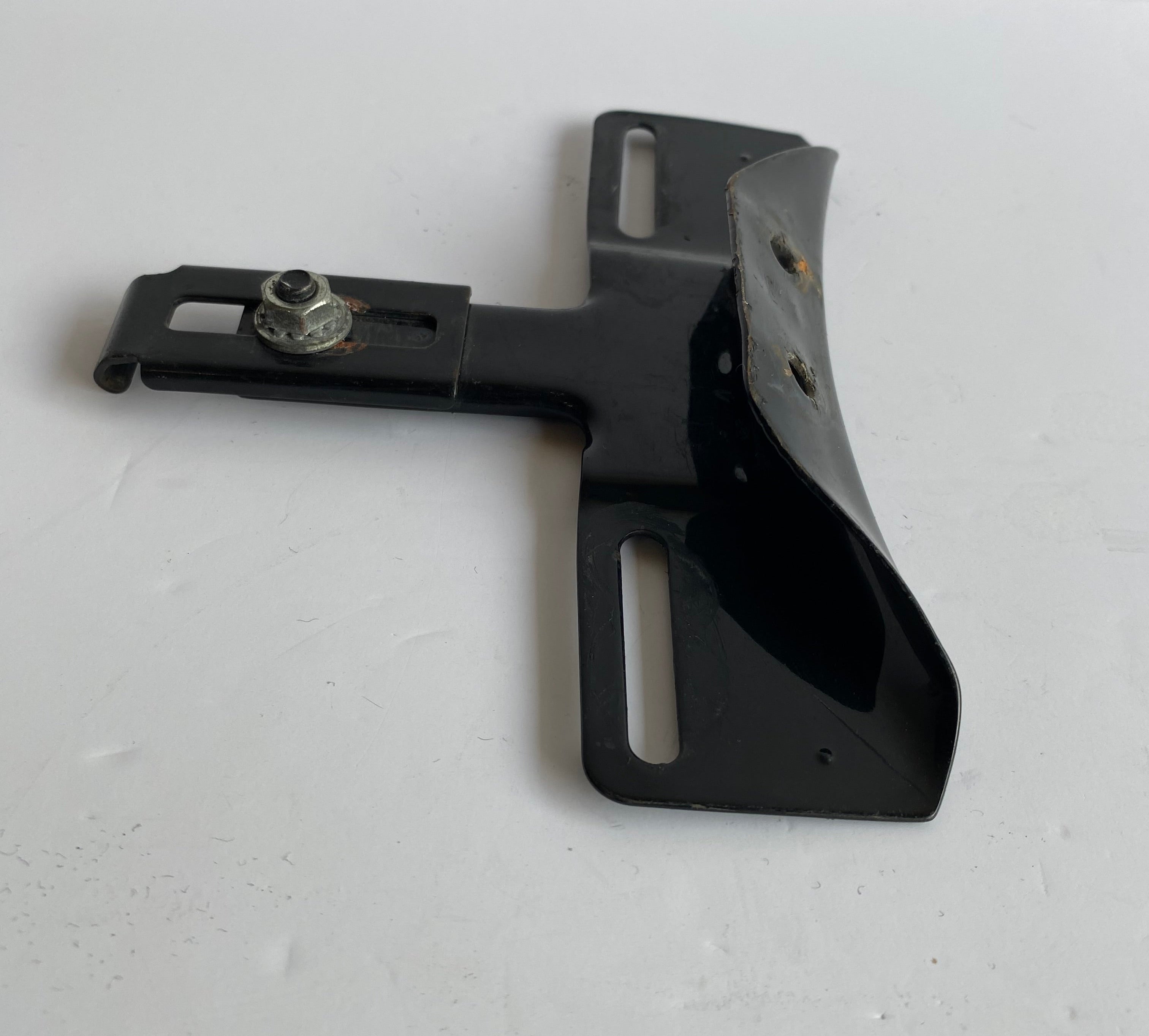 Support de plaque d'immatriculation Harley Davidson REF OEM 59984-73 / 60001-55