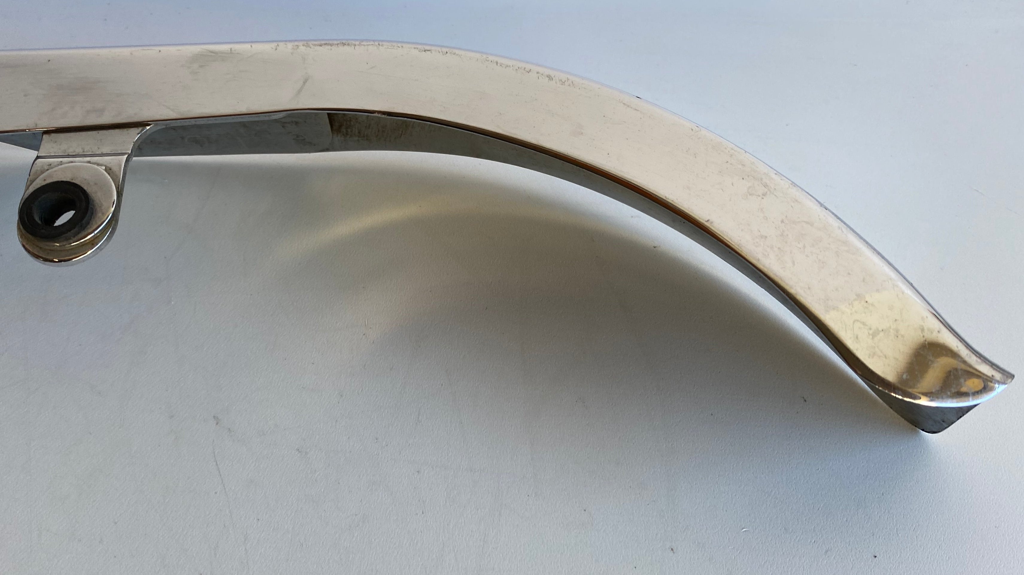 Pare courroie supérieur chromé pour Softail Harley Davidson REF MCS 900524