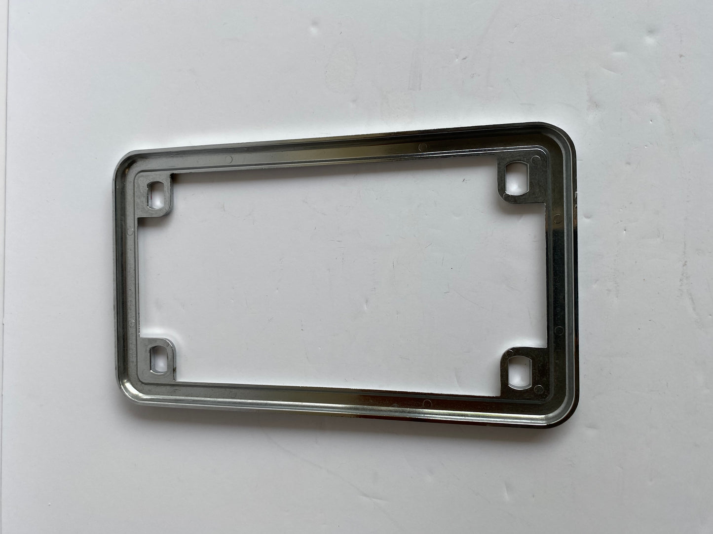Cadre / entourage de plaque d'immatriculation chromé USA Harley Davidson