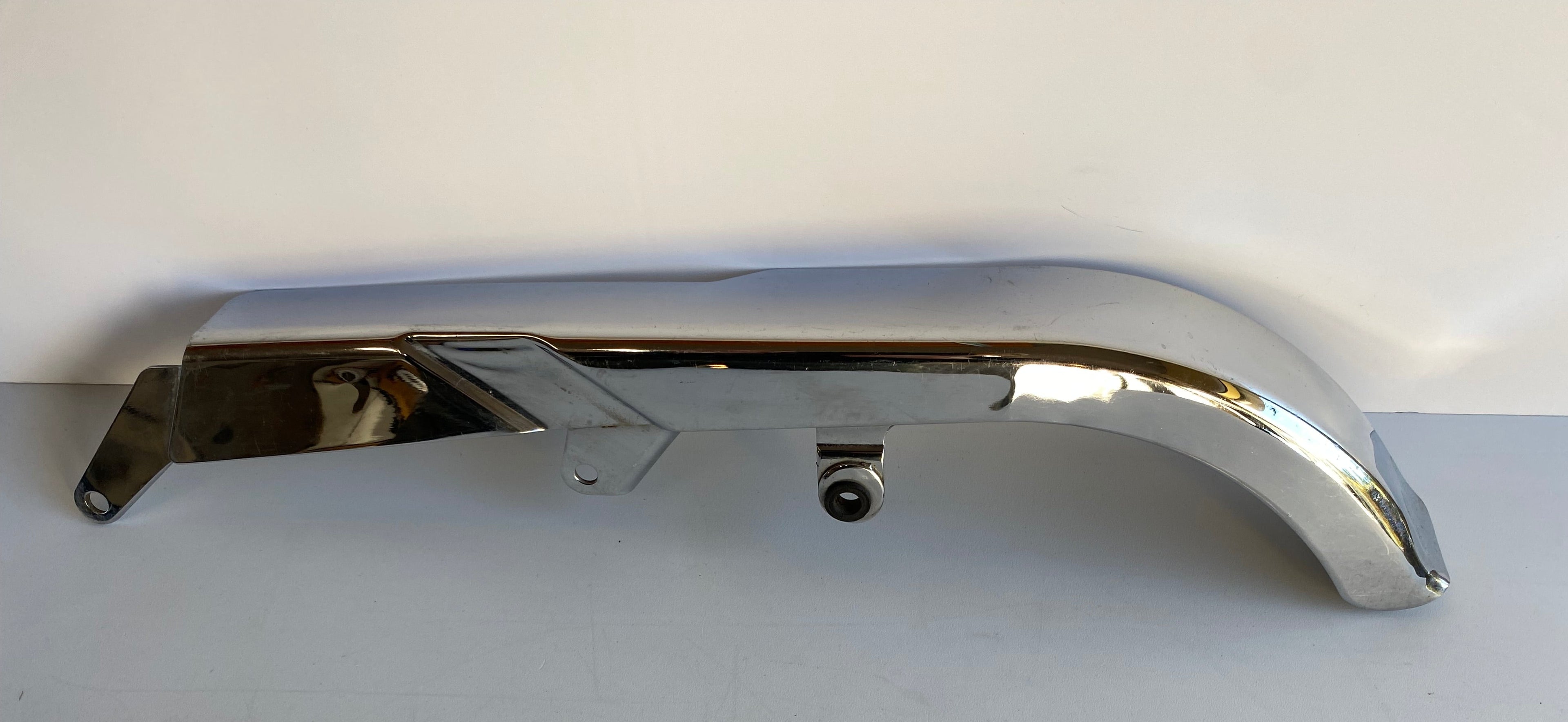 Pare courroie supérieur chromé pour Softail Harley Davidson REF MCS 900524