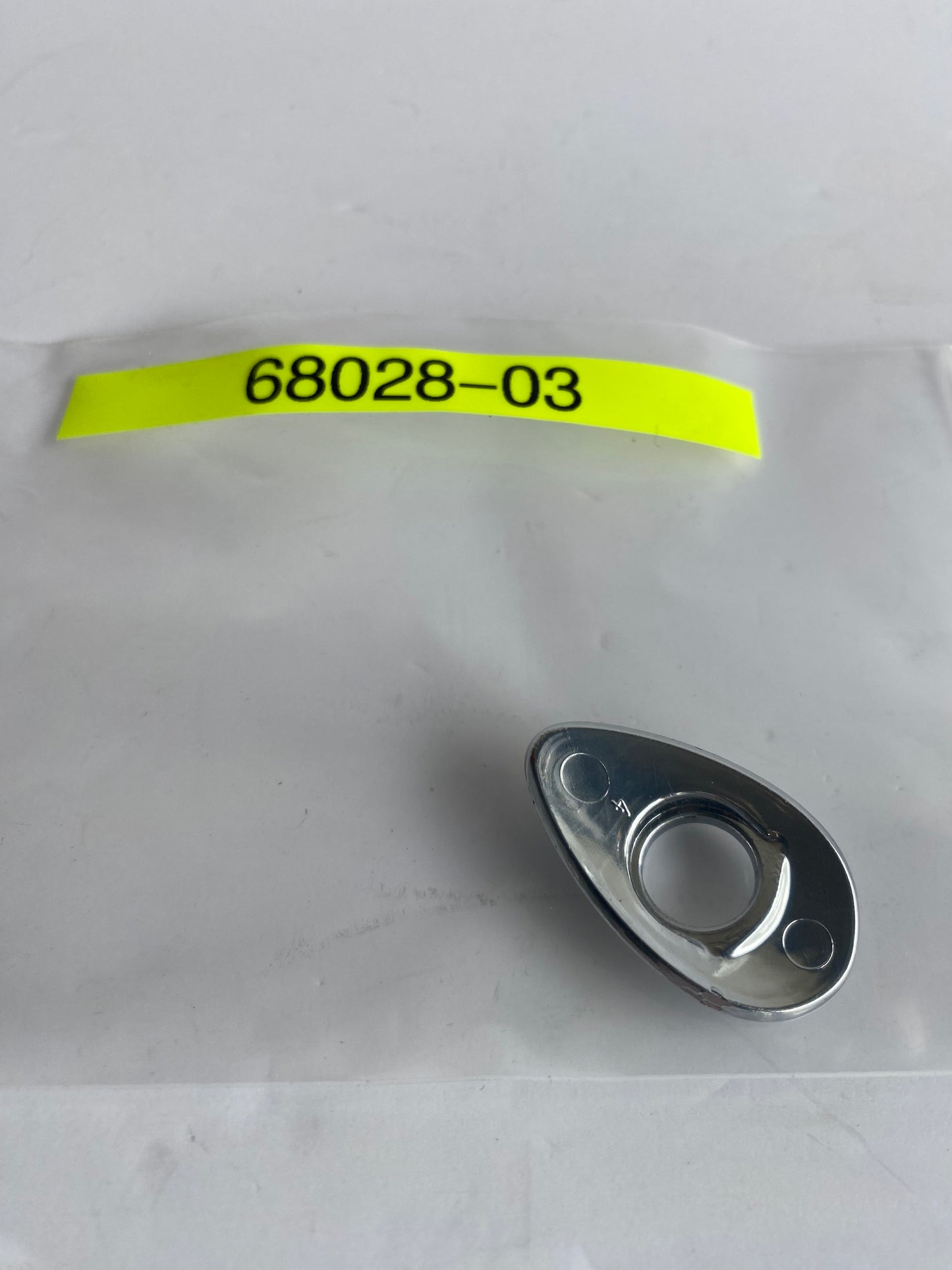 Cover clignotant arrière relocation chrome Harley Davidson REF OEM : 68028-03