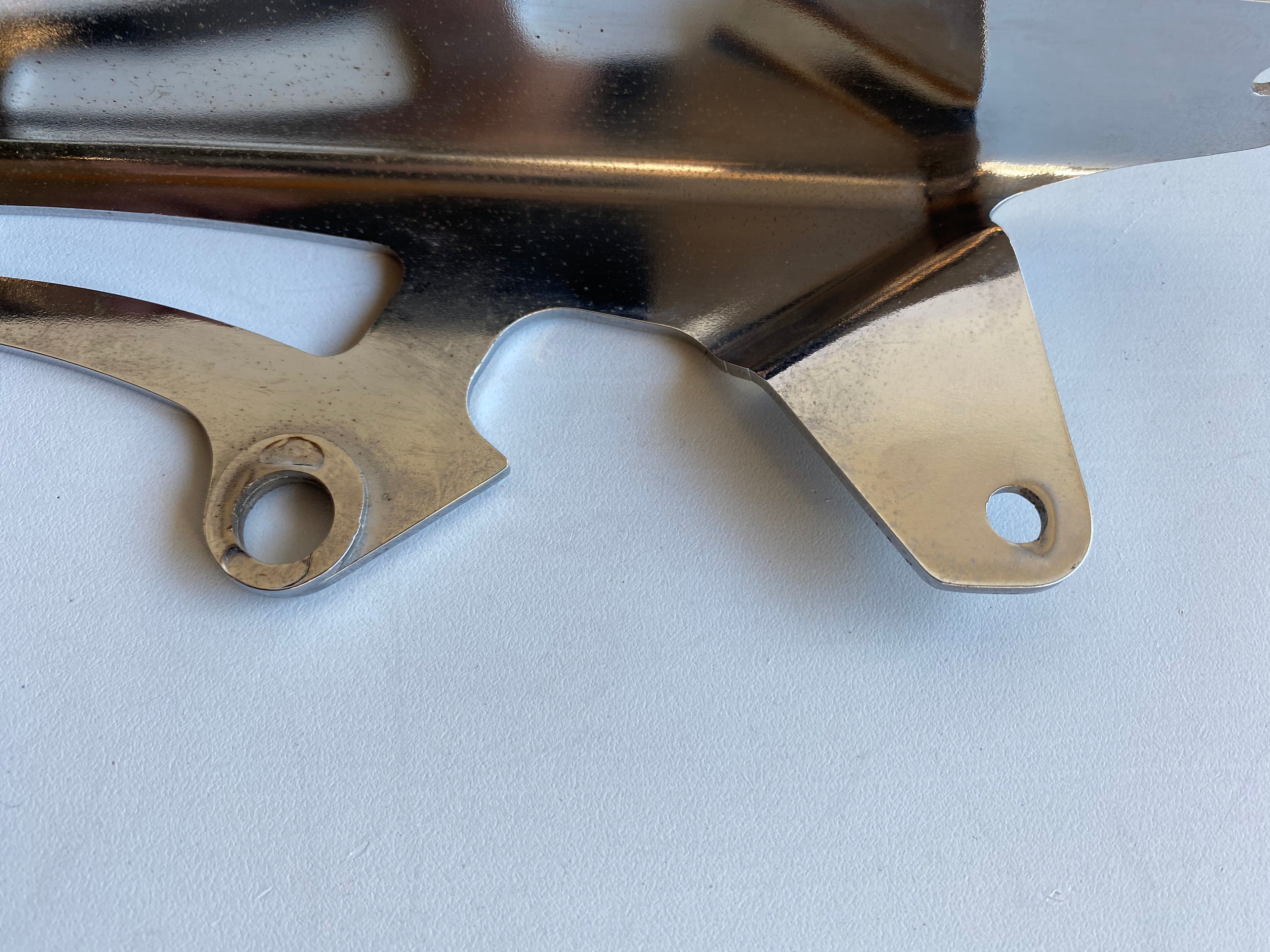 Pare courroie supérieur chromé court Softail Harley Davidson REF 60610-02