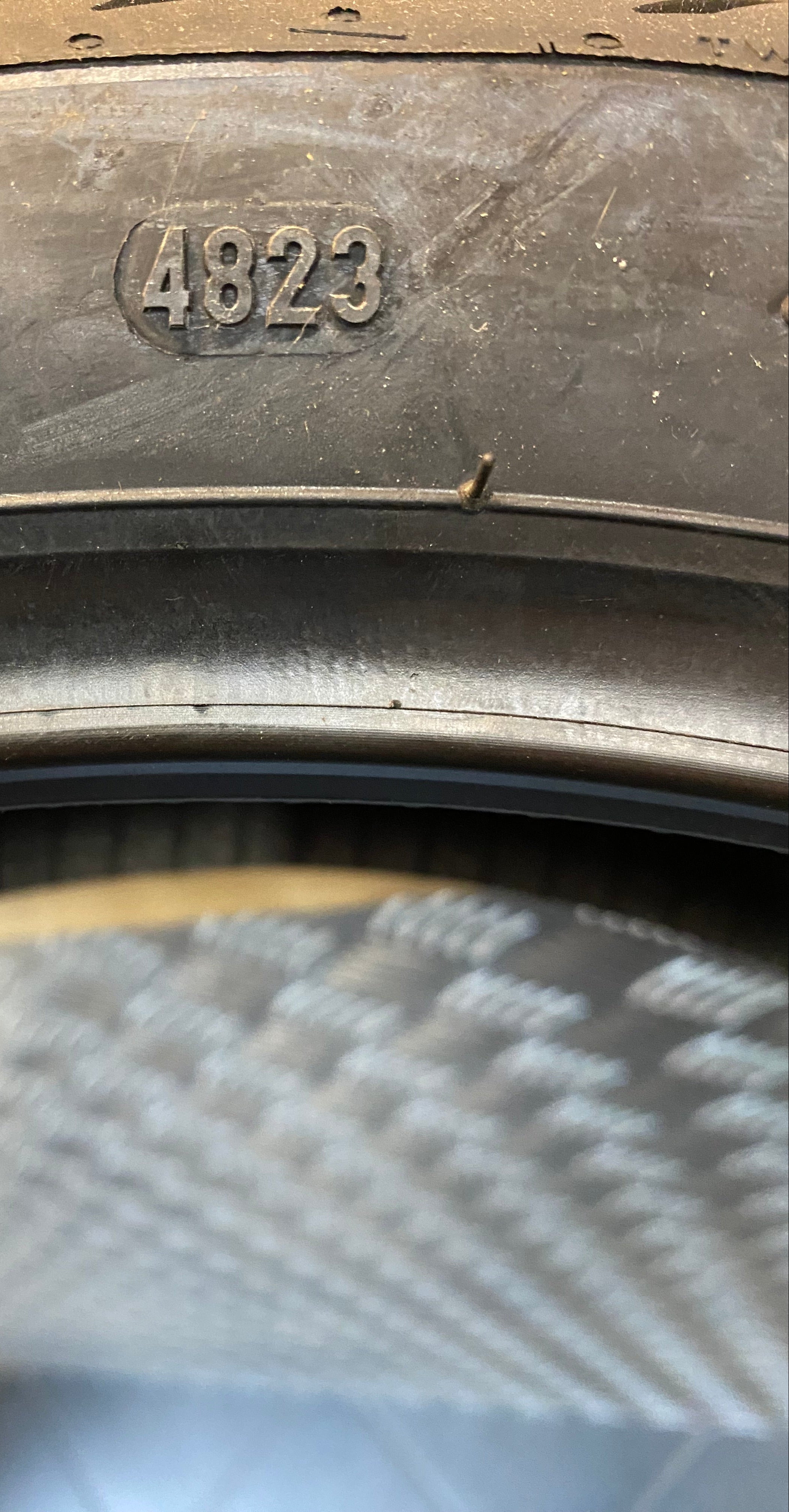 Pneu avant 160/60R18 70V Metzeler Cruisetec Softail Fat Boy Harley Davidson