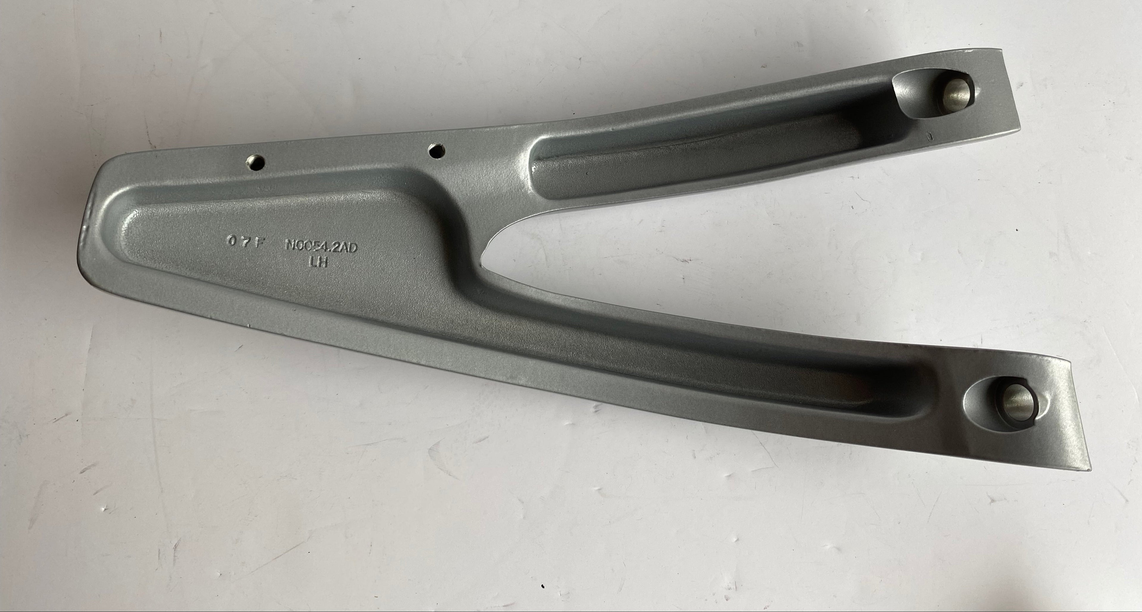 Support de cale pied passager gauche Buell XB REF OEM N0054.2ADYBD