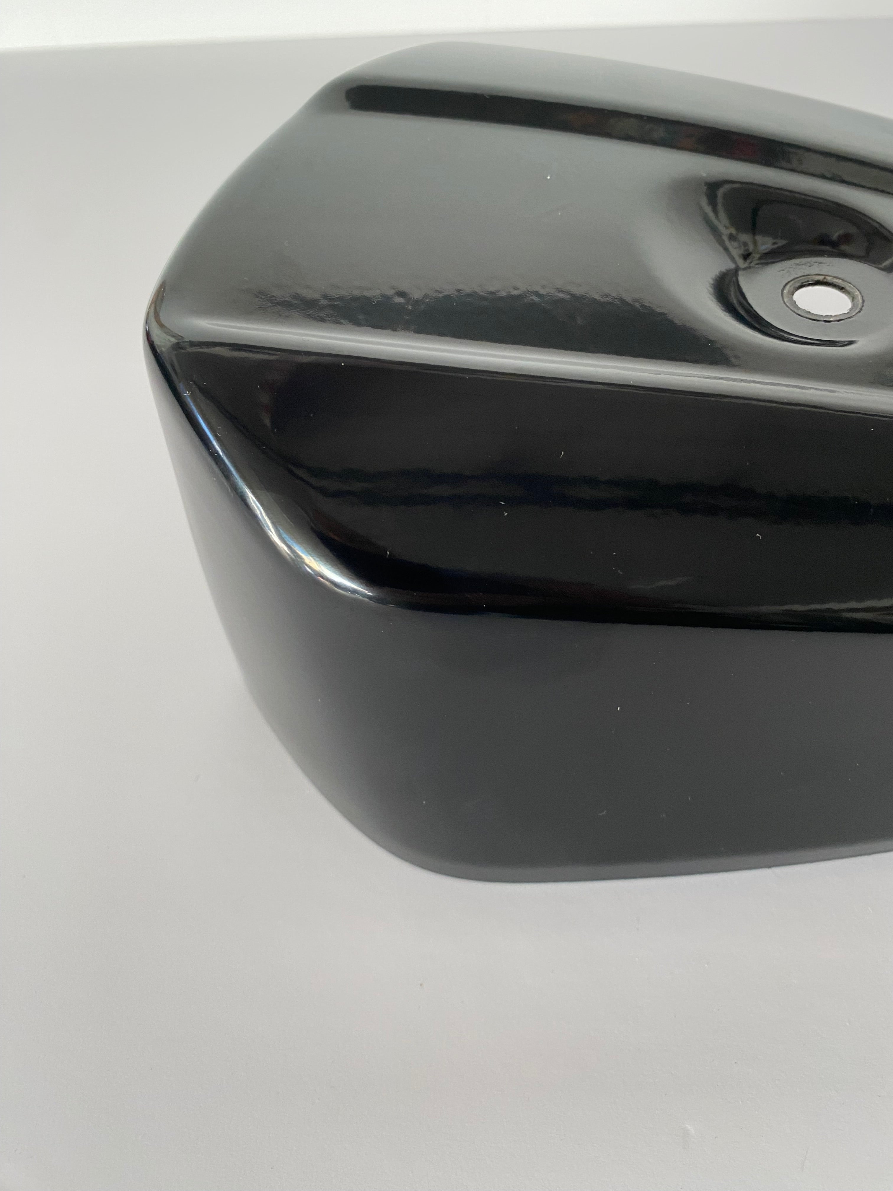 Cache noir filtre à air Touring M8 Harley Davidson REF OEM 61300922