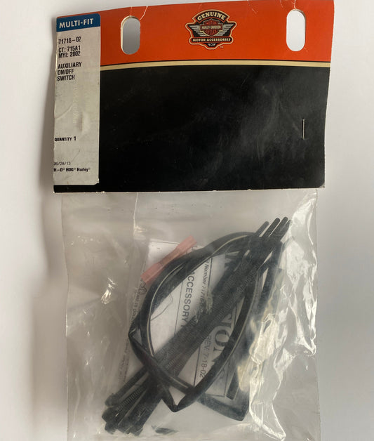 Bouton pour boitier auxiliaire Harley Davidson REF OEM 71718-02