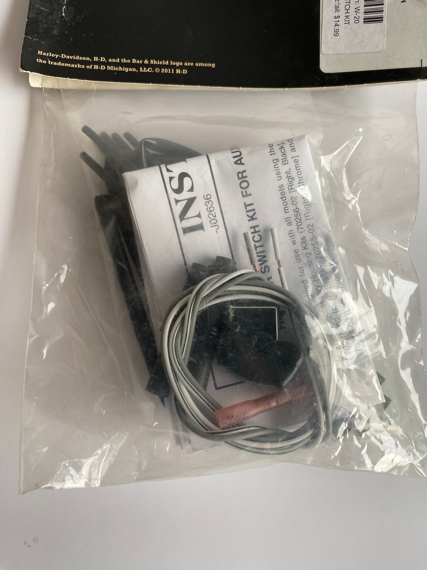Bouton pour boitier auxiliaire Harley Davidson REF OEM 71718-02