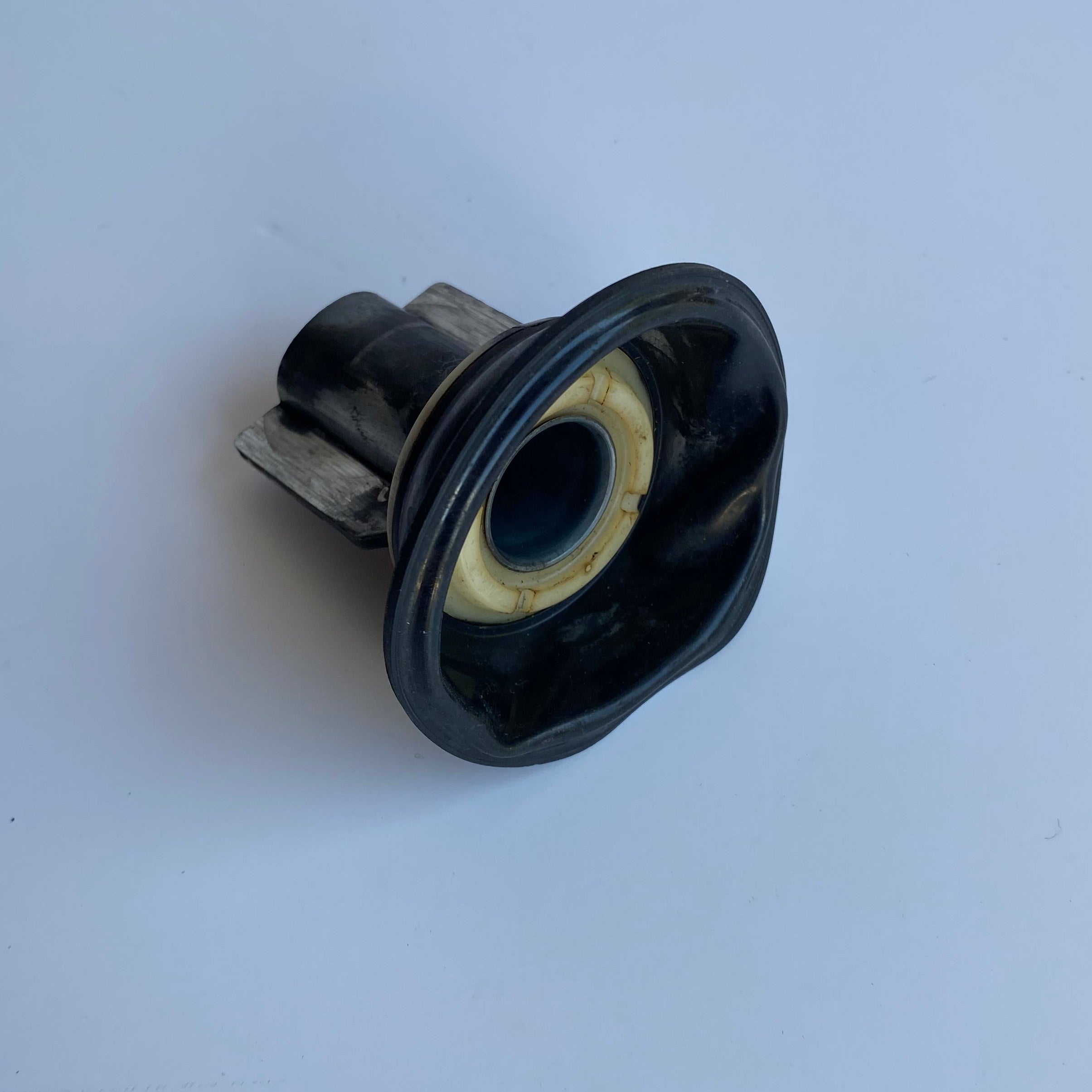 Boisseau à dépression membrane Carburateur CV40 Harley Davidson REF OEM 27585-88