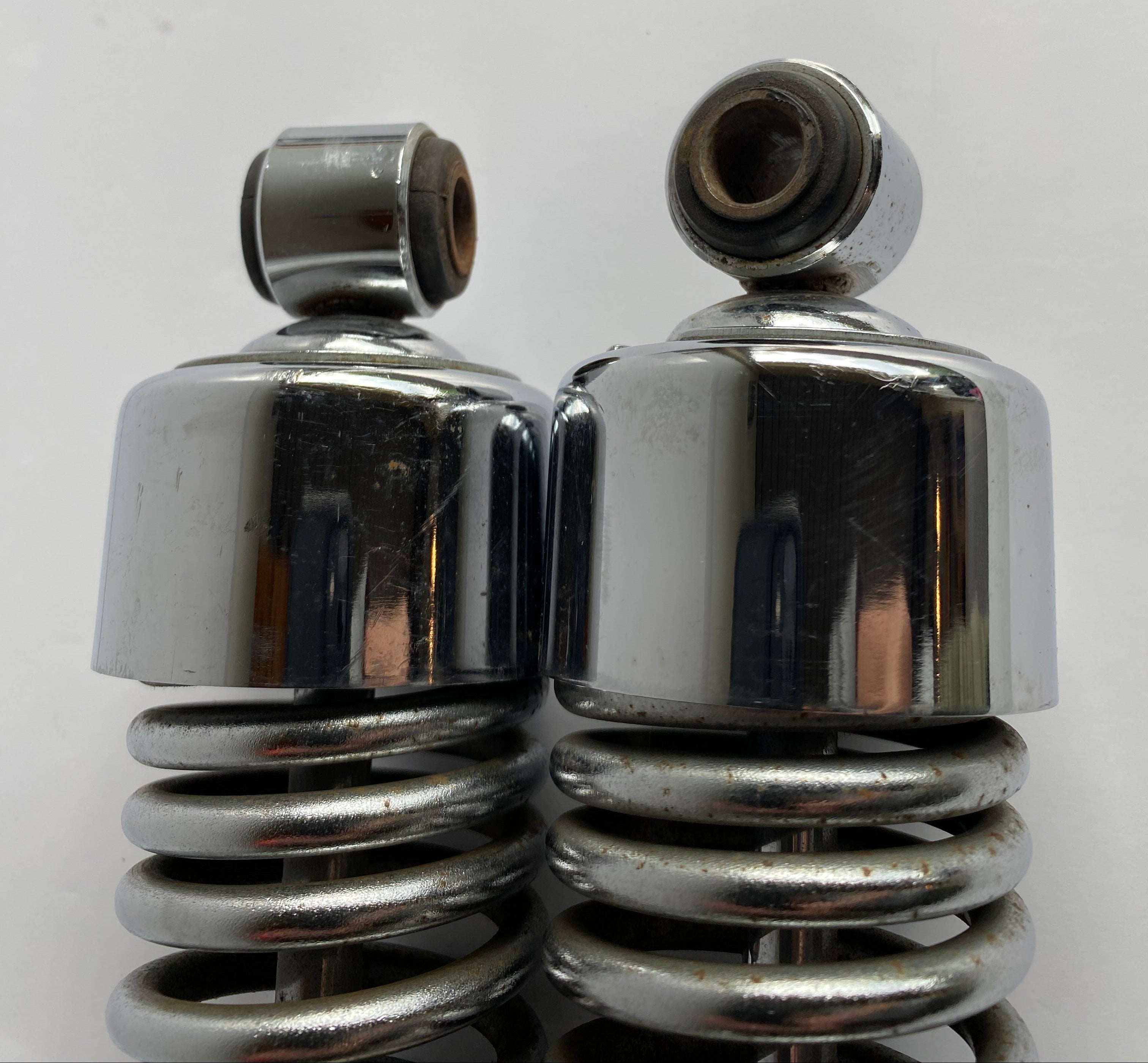 Jeu d'amortisseurs chromés Sportster Harley Davidson REF OEM 54566-97