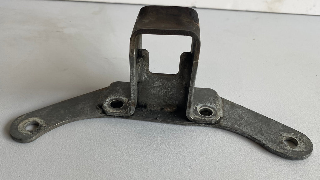 Support collecteur échappement Touring Harley Davidson REF OEM 65678-85A