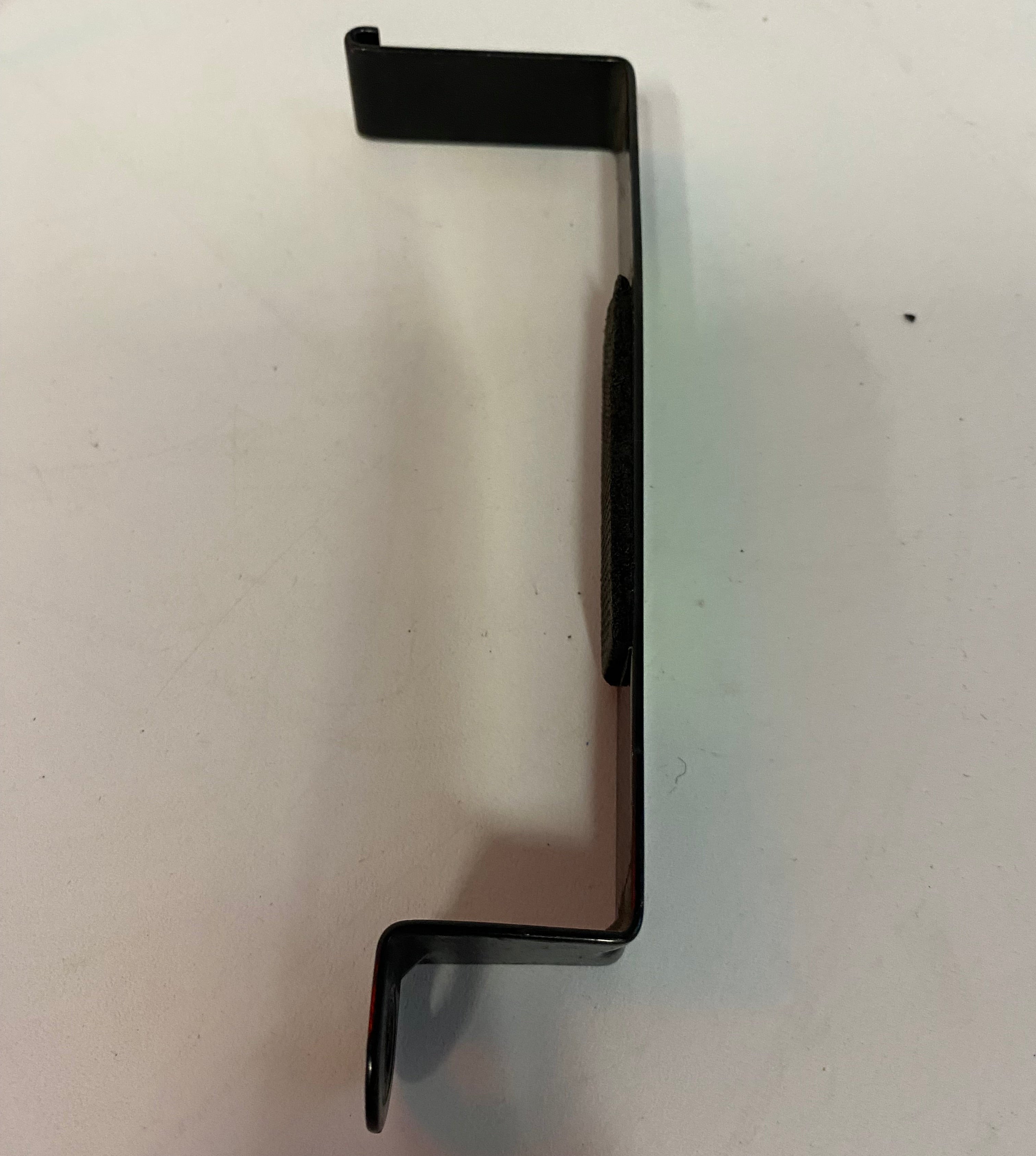 Barre de maintien de batterie Sportster Harley Davidson REF OEM 66000032