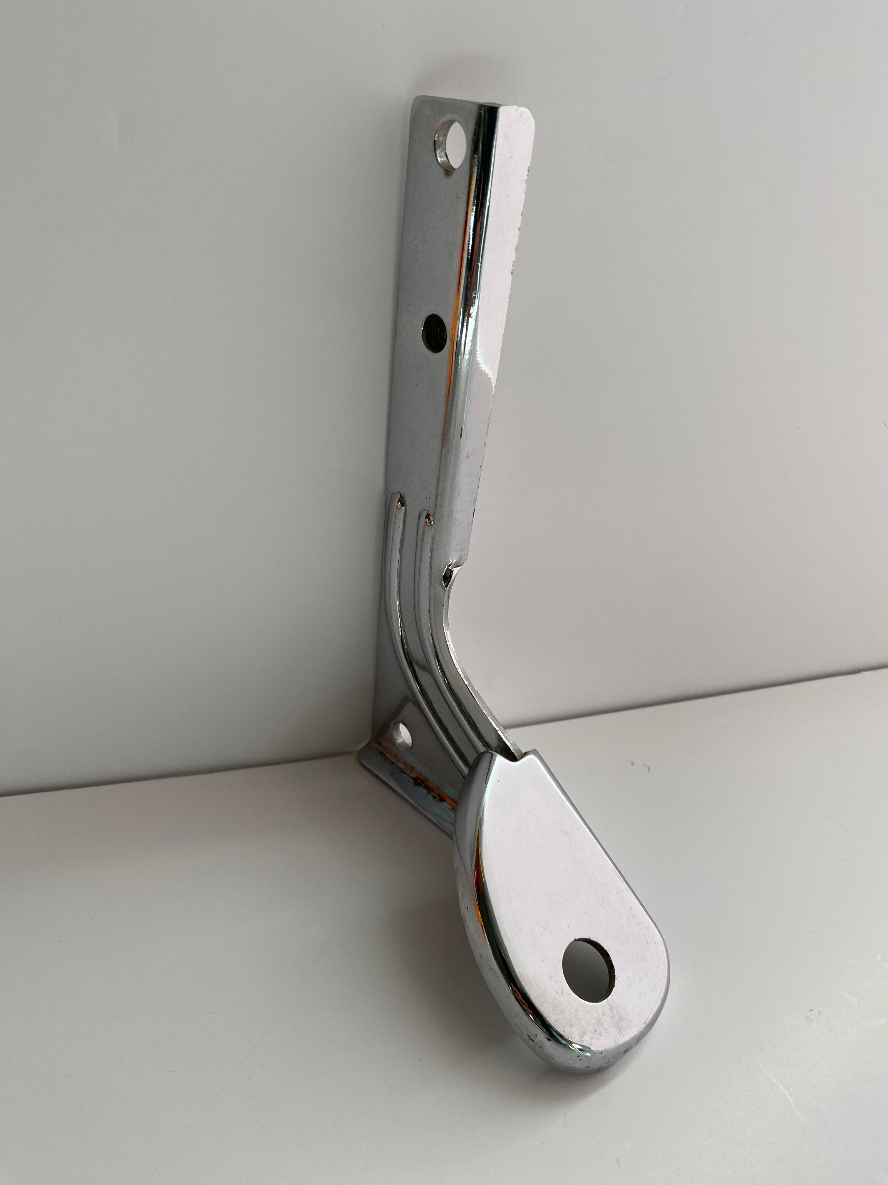 Support droit chromé de phares additionnels Shovelhead Harley Davidson REF OEM 68604-62
