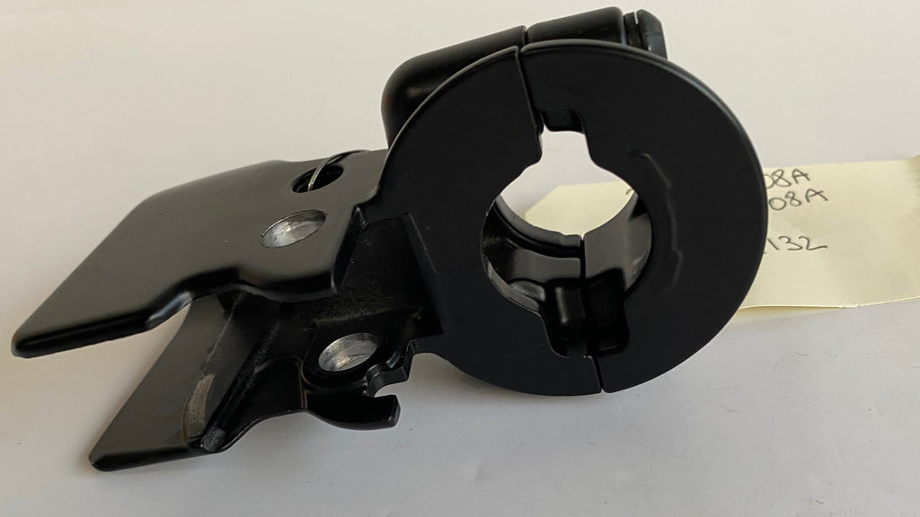 Support levier embrayage à câble Harley Davidson REF OEM 38700-08A