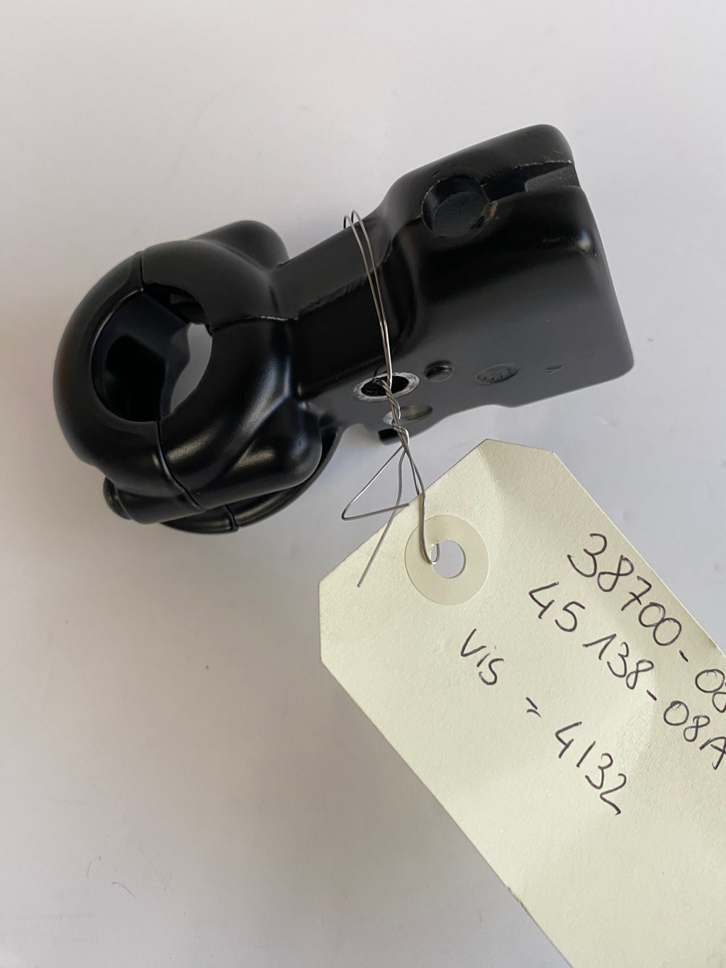 Support levier embrayage à câble Harley Davidson REF OEM 38700-08A