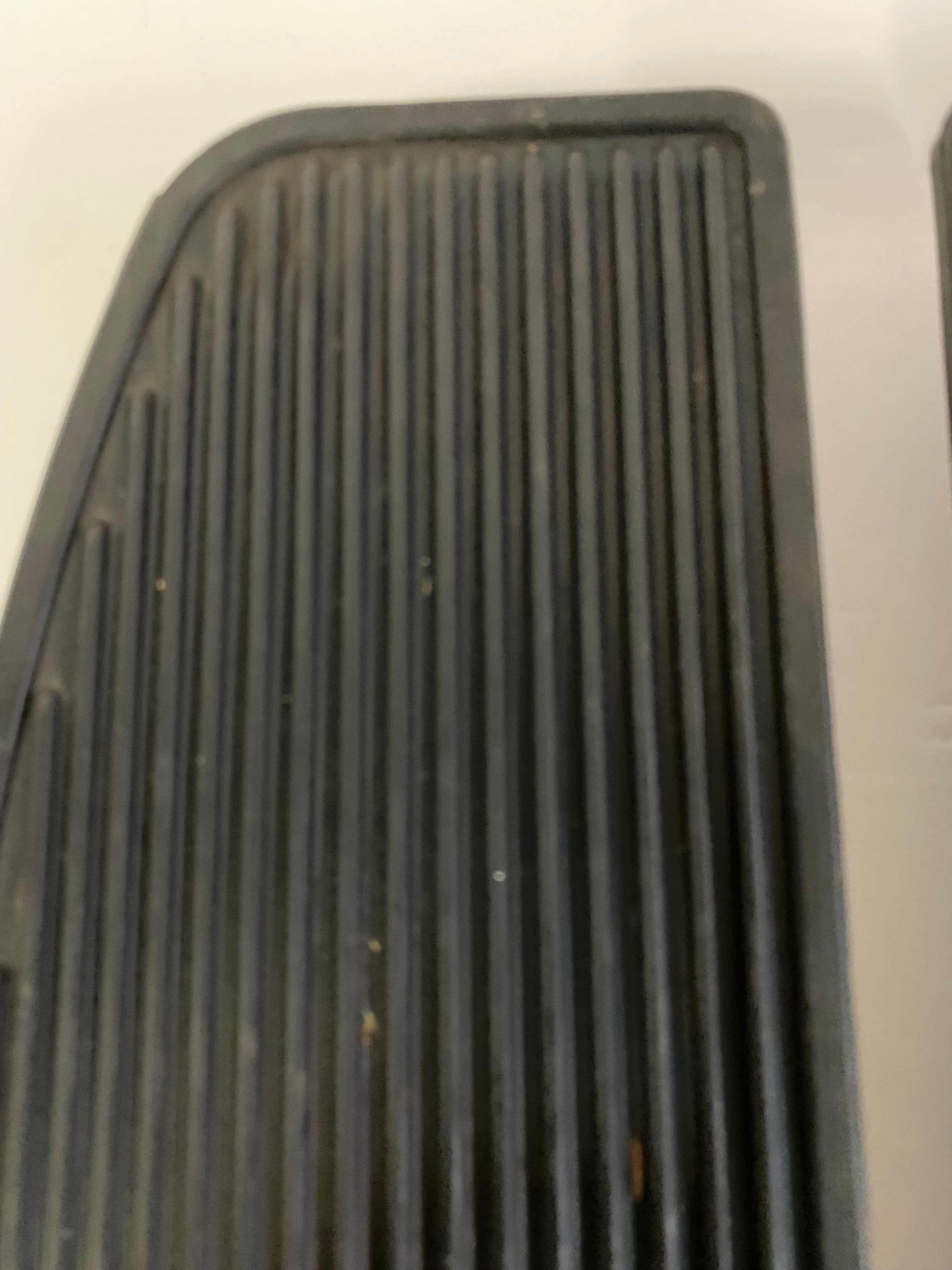 Jeu inserts de marches pieds pilote Harley Davidson REF OEM 50614-06