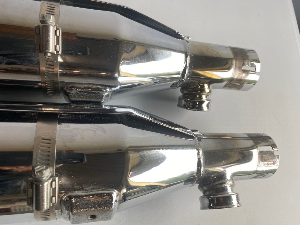 Jeu de silencieux chromé Softail Harley Davidson REF OEM 65682-04