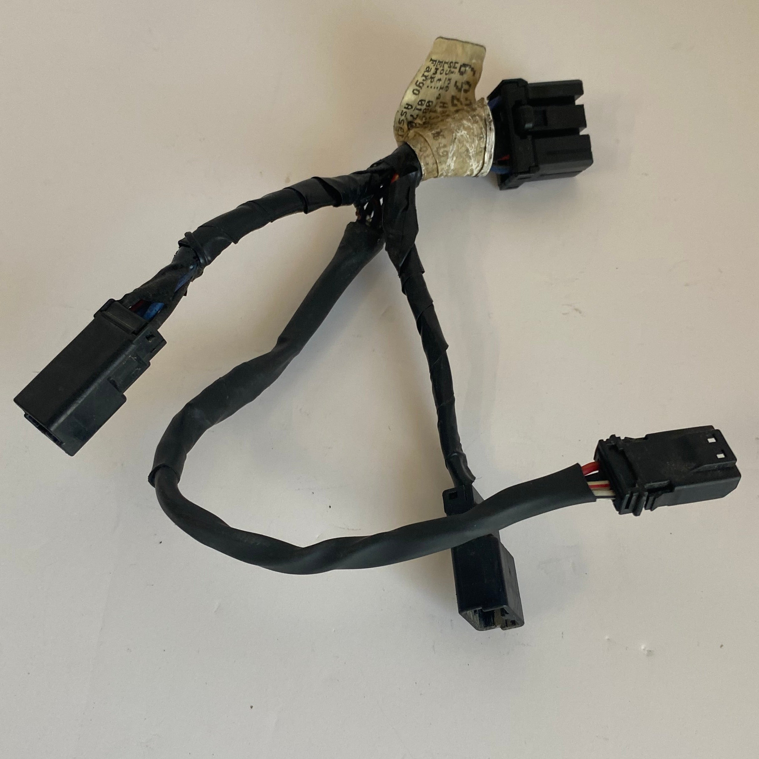 Faisceau électrique pour feu arrière Dyna Harley Davidson REF OEM 69200424A