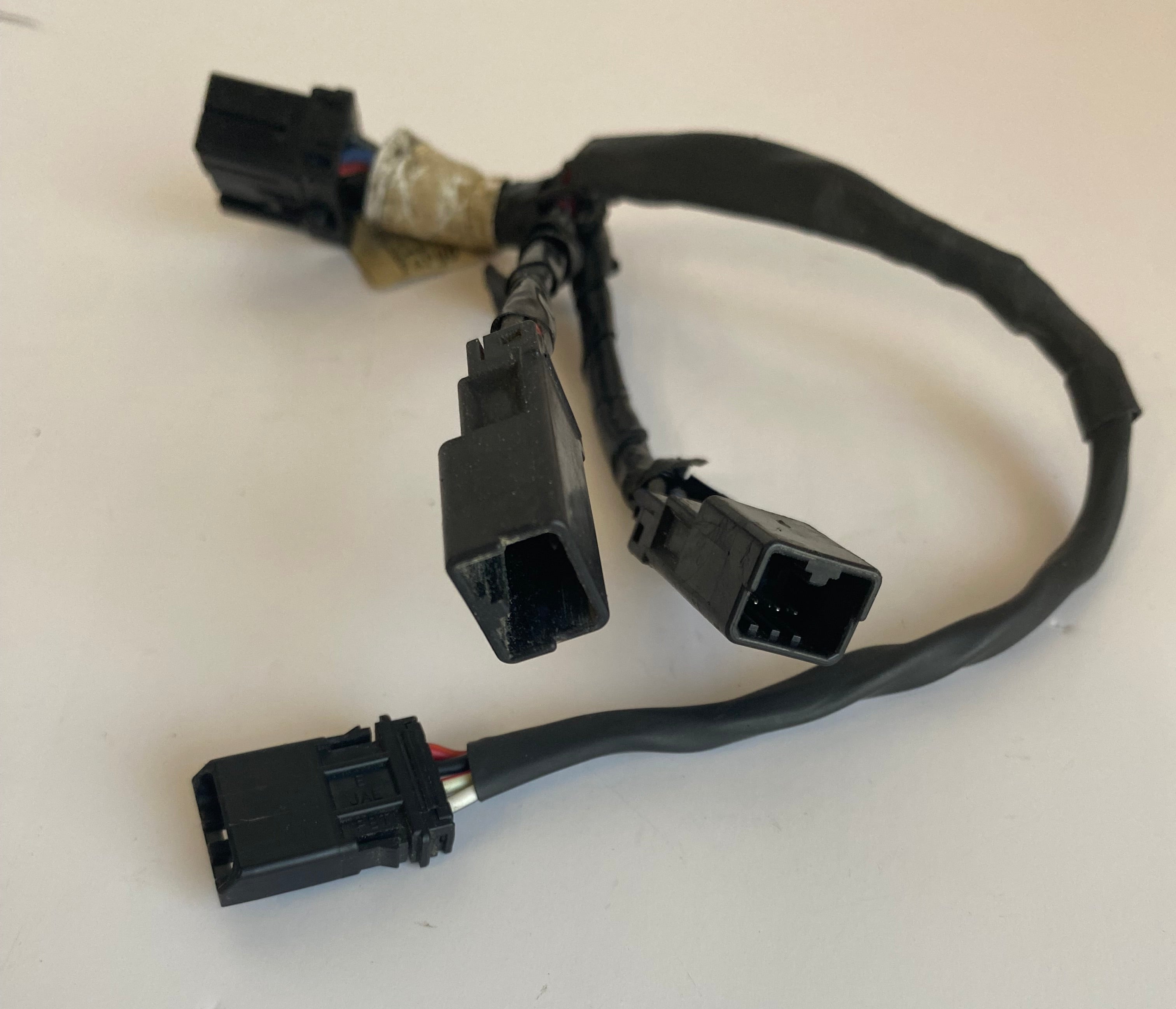 Faisceau électrique pour feu arrière Dyna Harley Davidson REF OEM 69200424A