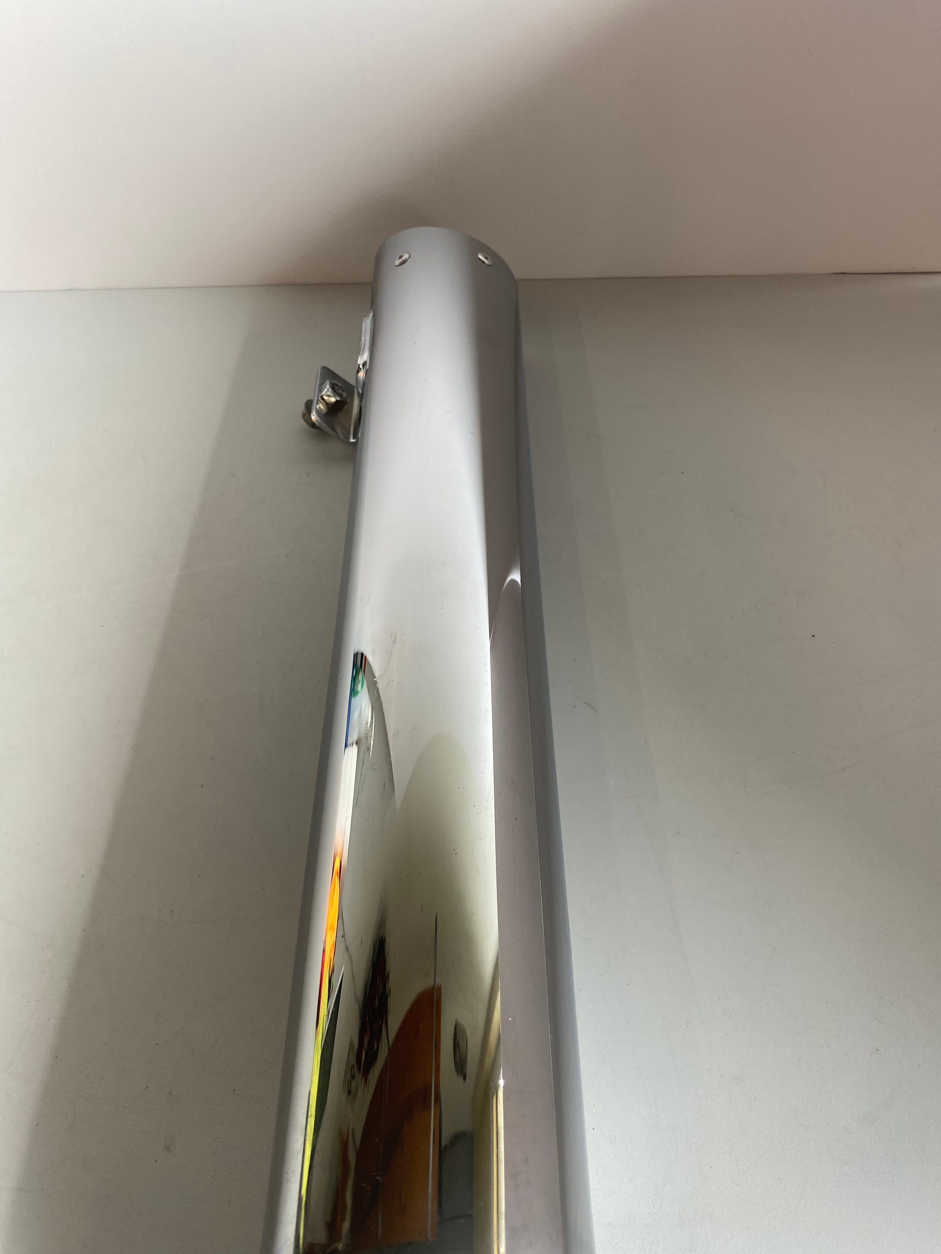 Silencieux inférieur chromé Dyna Harley Davidson REF OEM 64700-08