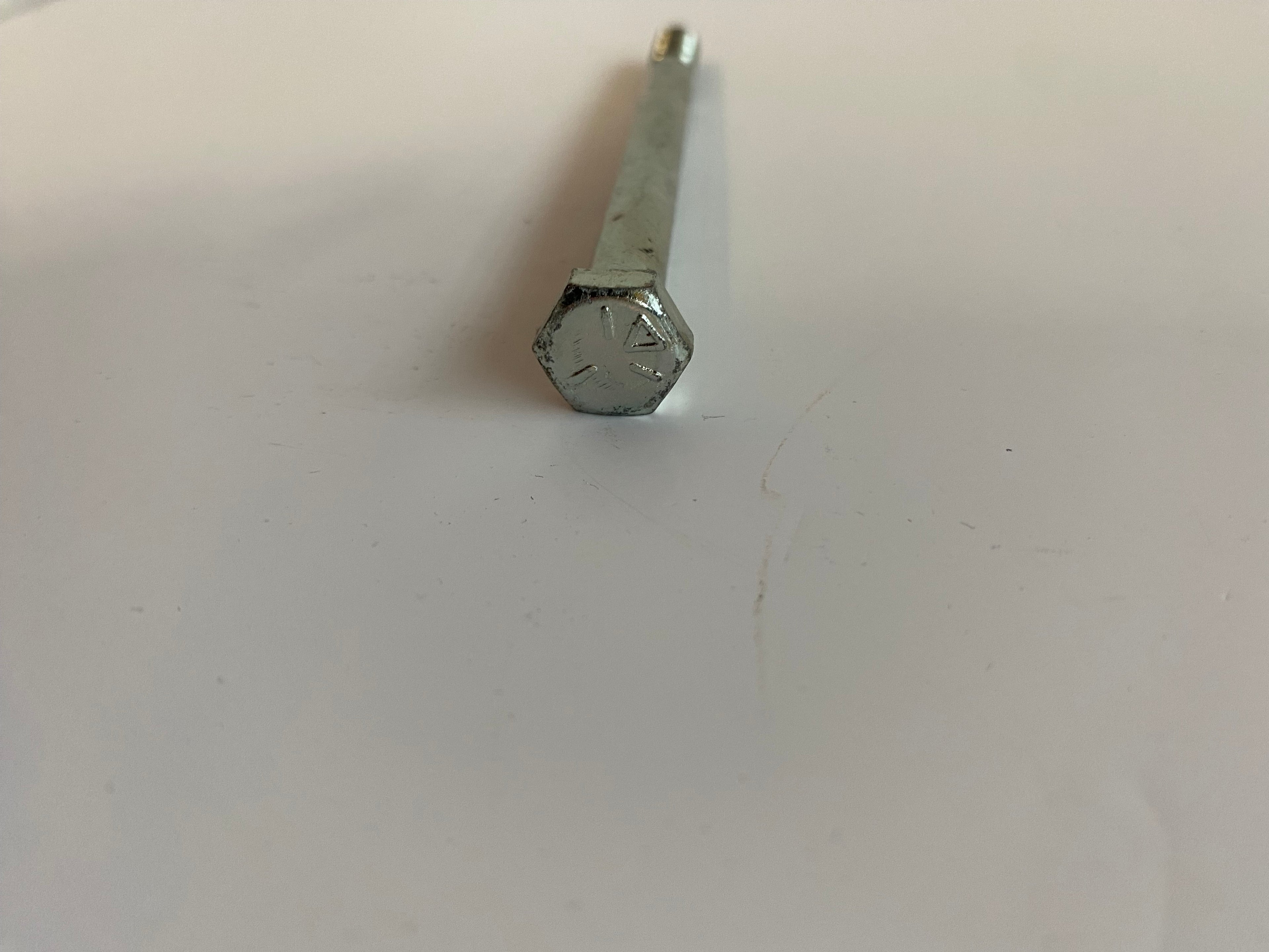 Vis hex 5/16-18 x 4-1/2 Harley Davidson REF OEM 4067