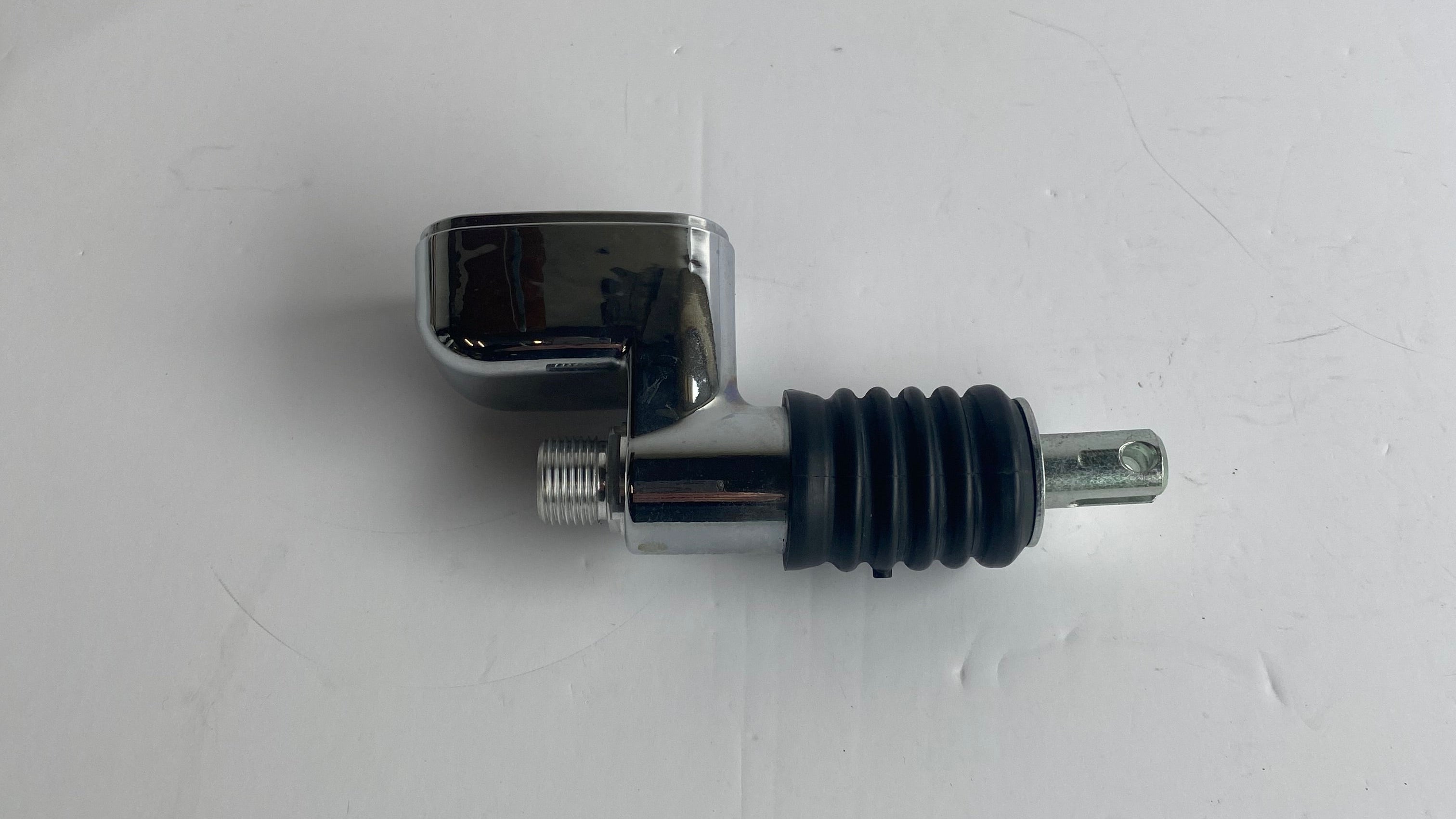 Maitre cylindre de frein arrière chromé Harley Davidson REF 41777-05A