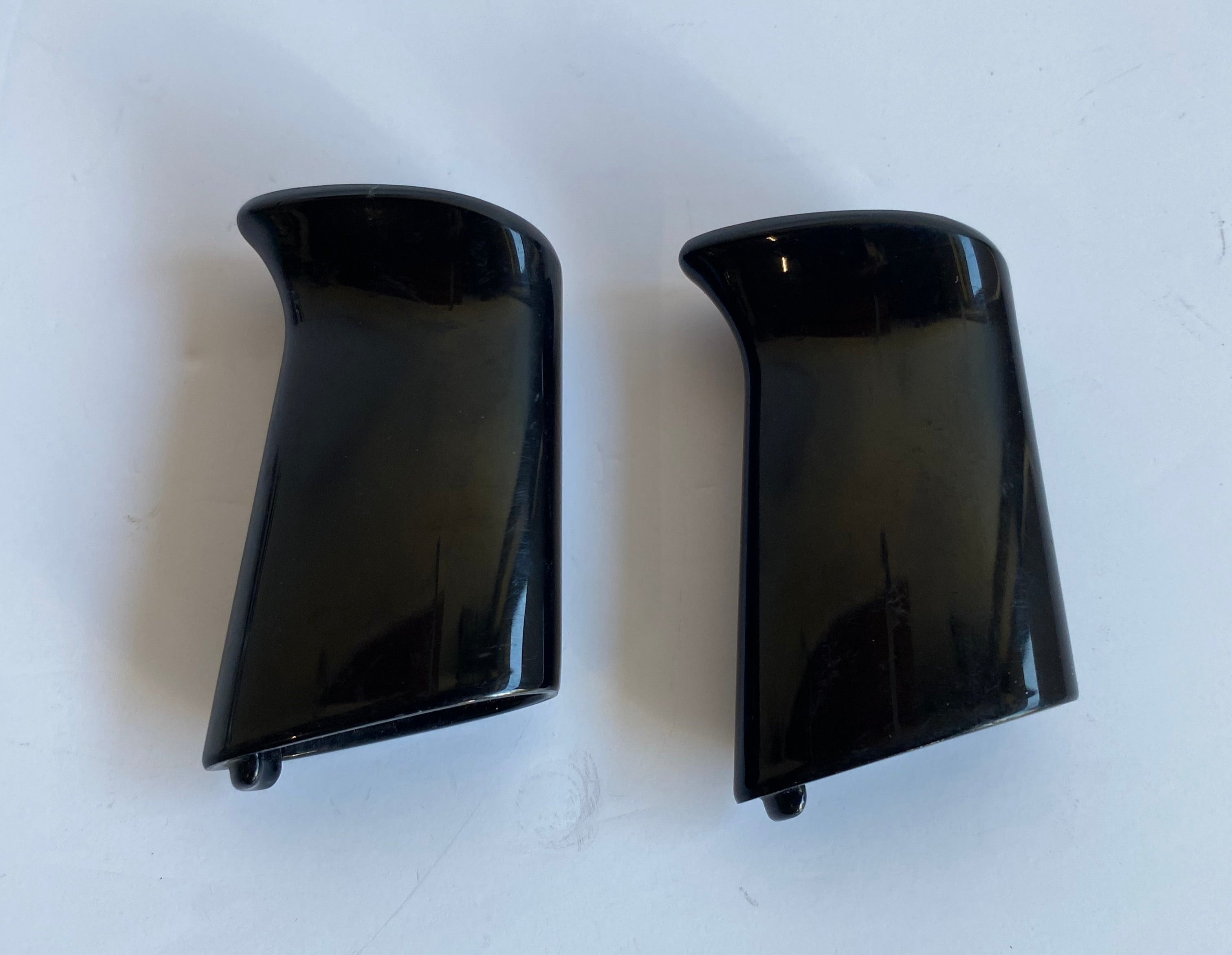 Harley Davidson Black Rear Turn Signal Bracket Set REF OEM 68277-07