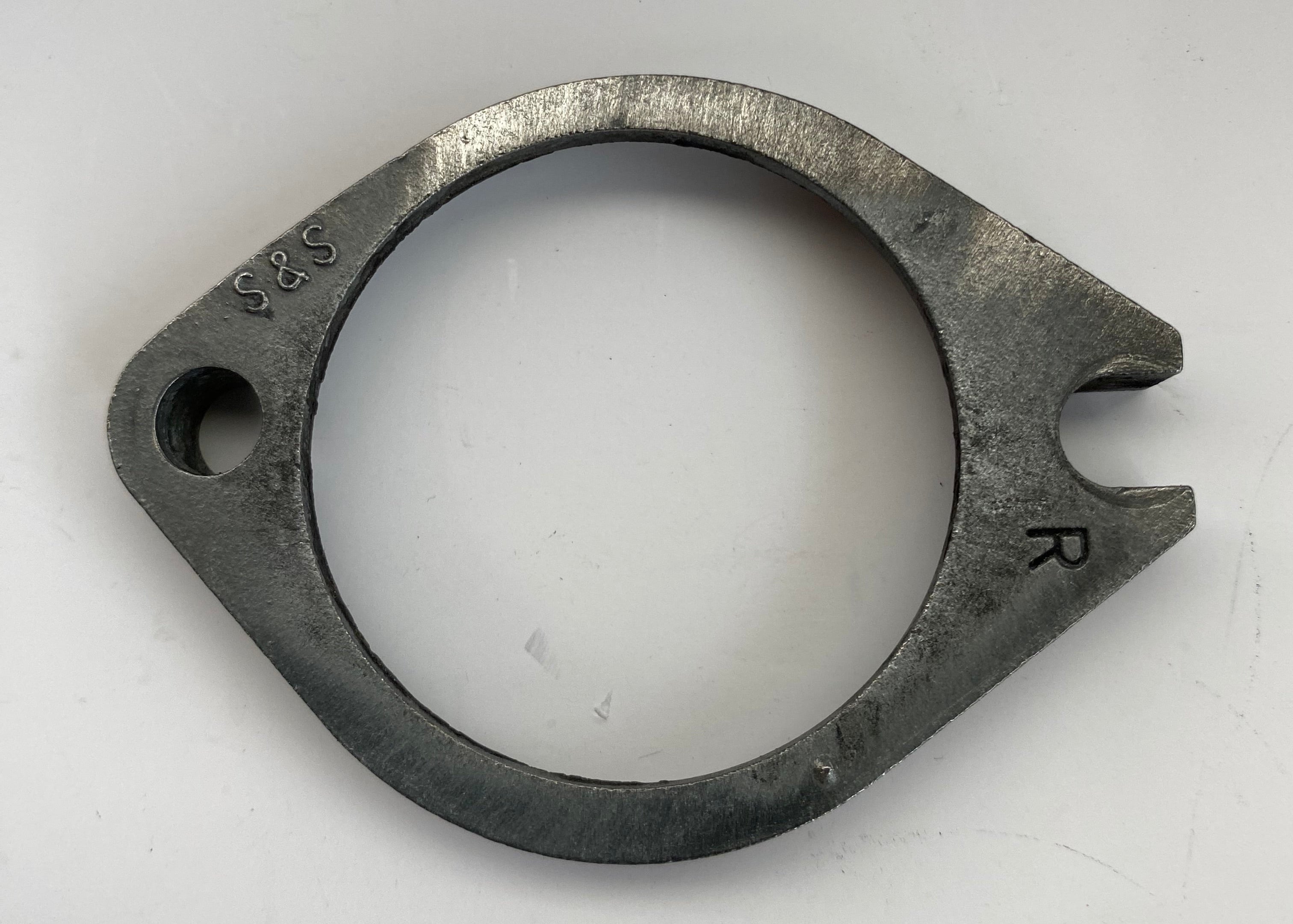 Bride arrière S&S pipe d'admission Harley Davidson REF MCS 531325 OEM 27010-86A