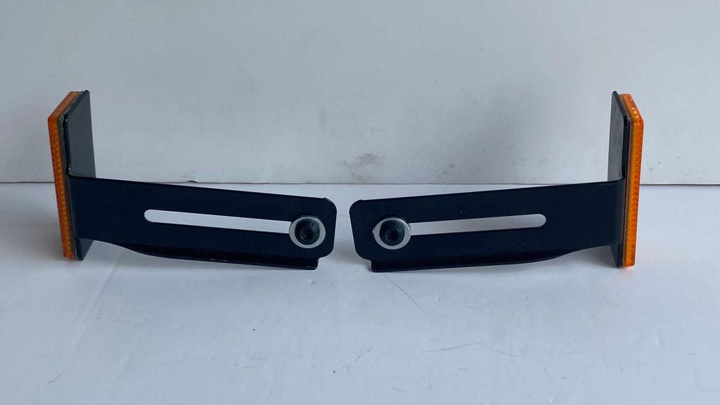 Jeu de supports réflecteurs arrière Harley Davidson REF OEM 68966-08 & 68992-08