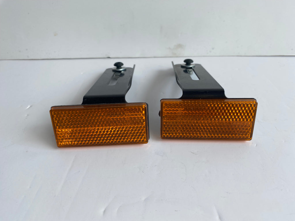 Jeu de supports réflecteurs arrière Harley Davidson REF OEM 68966-08 & 68992-08