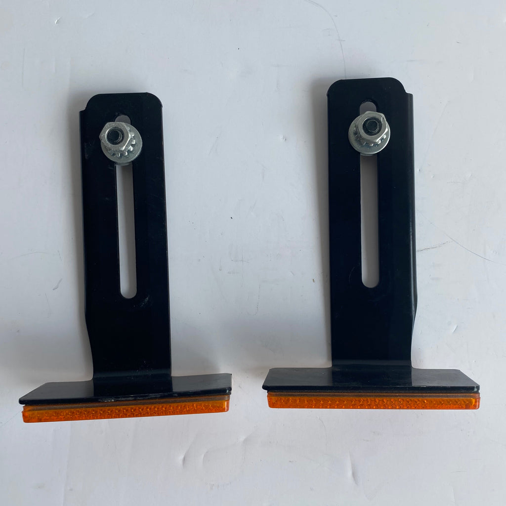 Jeu de supports réflecteurs arrière Harley Davidson REF OEM 68966-08 & 68992-08