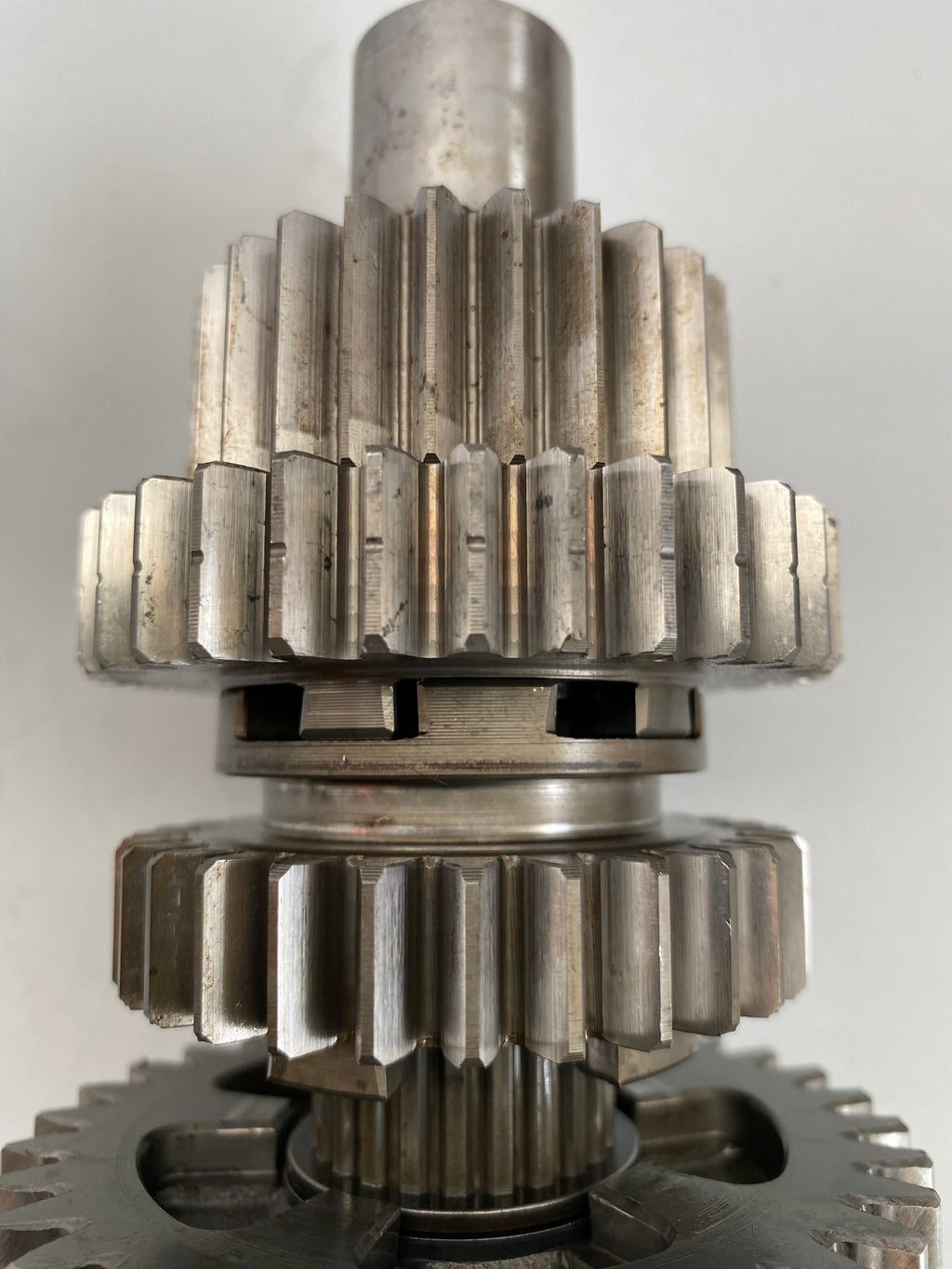 Arbre secondaire boite à 5 vitesses Sportster Buell Harley Davidson REF OEM 35641-89