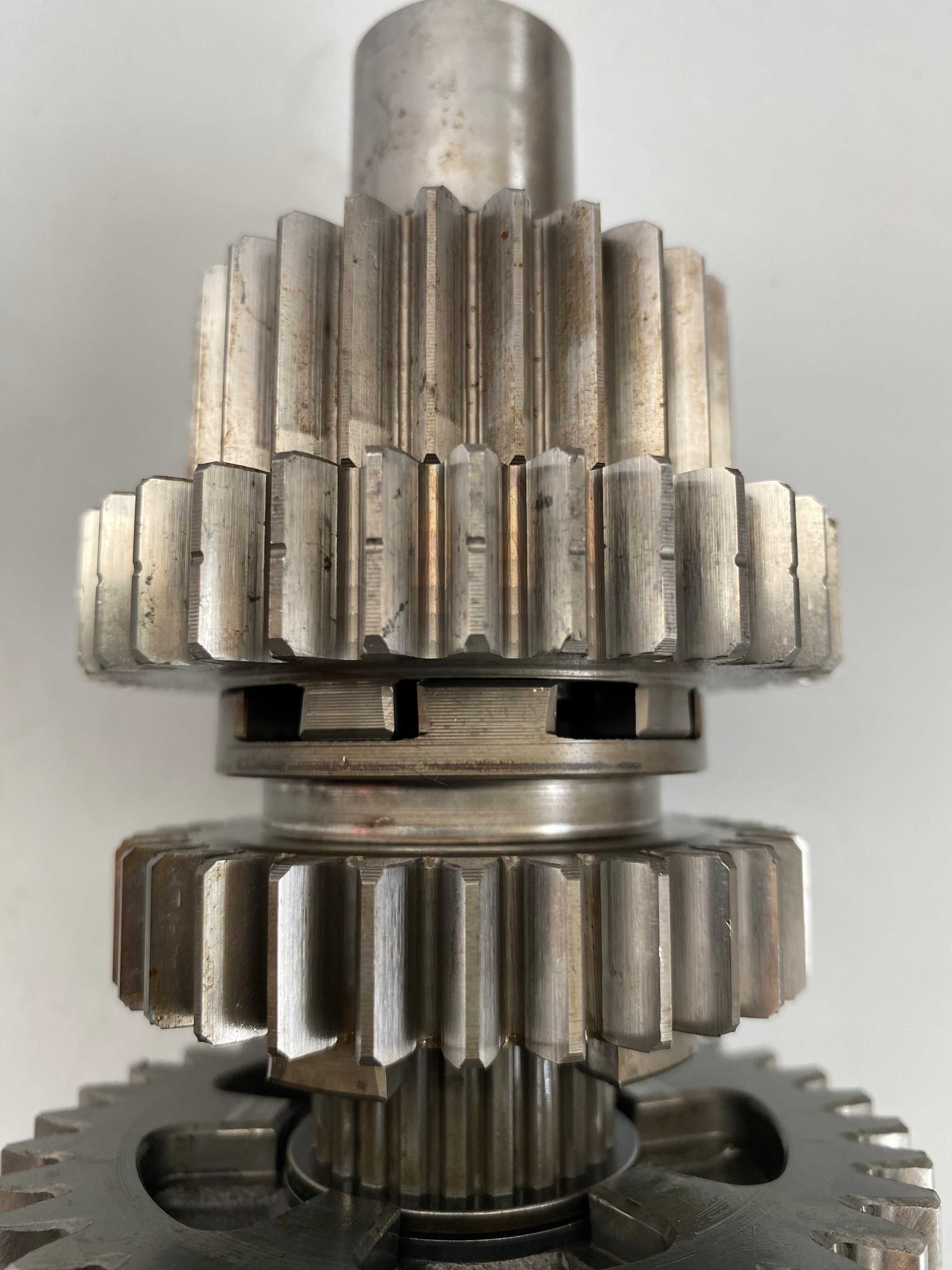 Arbre secondaire boite à 5 vitesses Sportster Buell Harley Davidson REF OEM 35641-89