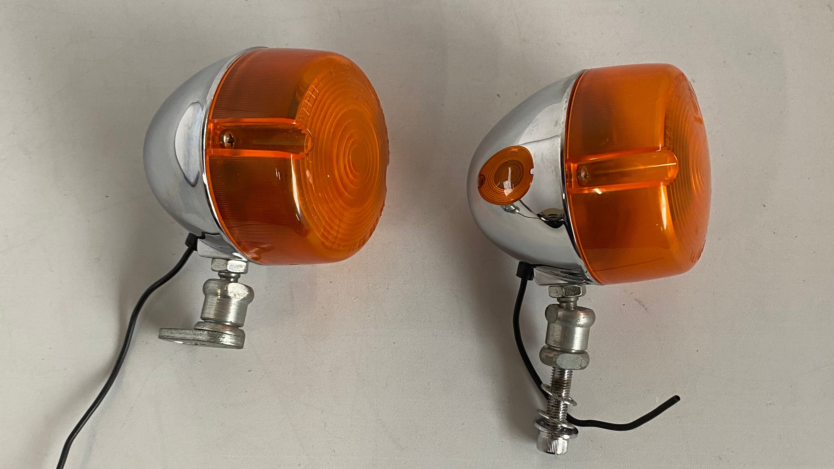 Jeu de clignotants avants Harley Davidson FXR / Sportster Harley Davidson REF 68408-86D