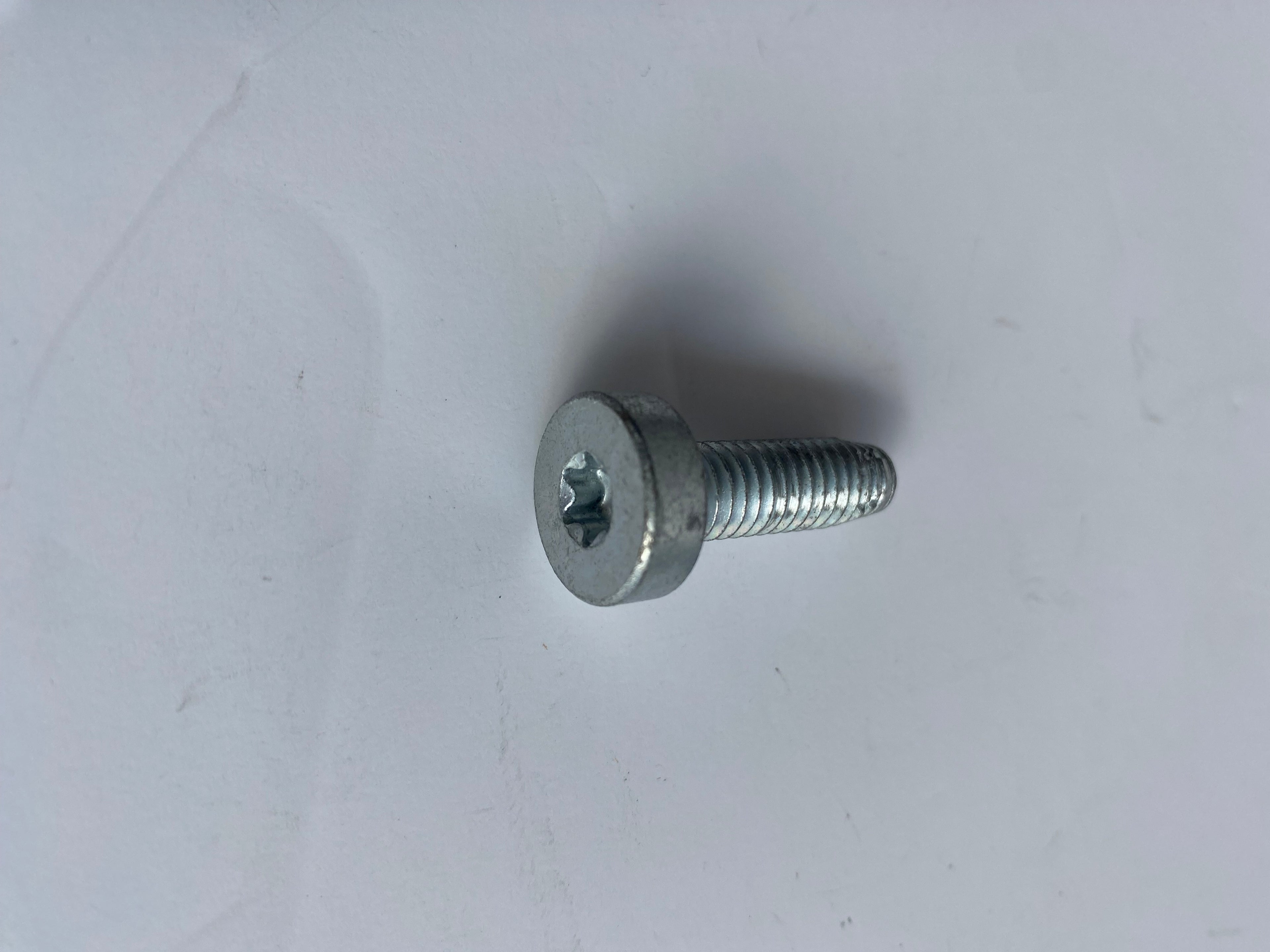 Vis Torx tête plate 5/16-18 x 1" Harley Davidson