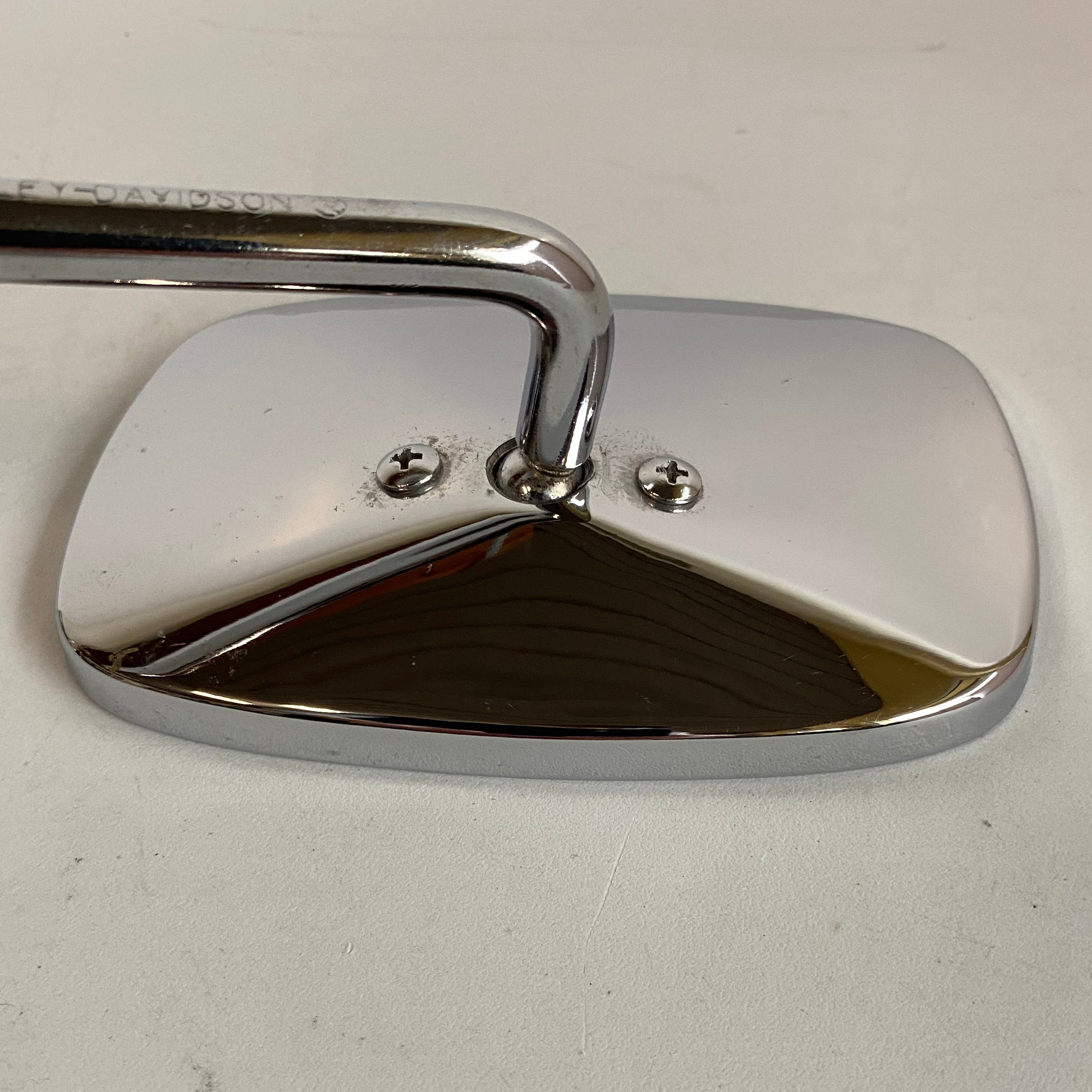 Rétroviseur gauche chromé branche longue Harley Davidson REF OEM 91910-90A