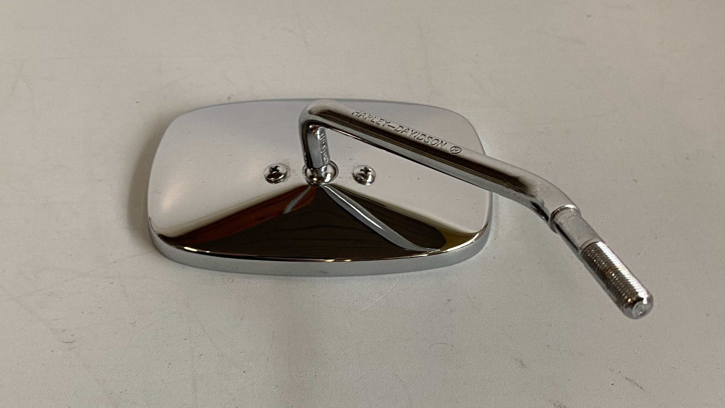 Rétroviseur droit chromé branche courte Harley Davidson REF OEM 91875-82TA